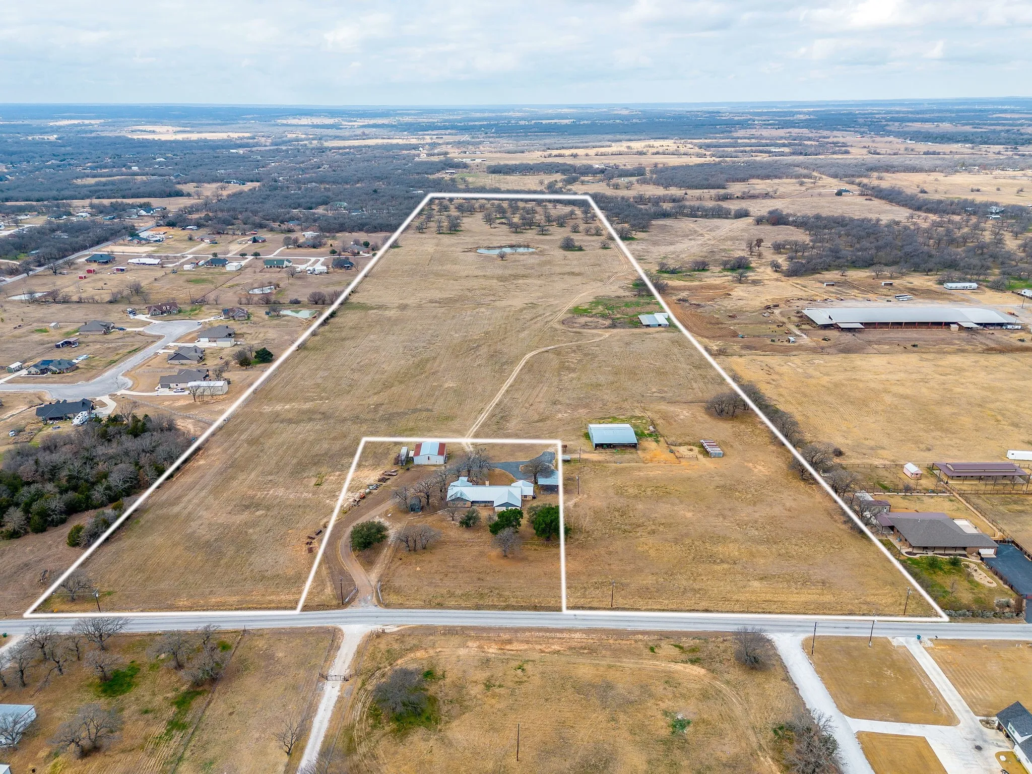 Ranch For Sale in Wise County , 938 County Road 3341, Paradise, Texas 76073, 0, 0, Garage spaces, 0 Sqft, built in 1975, Price $1,200,000, mls#21273820, Real Estate Agent in Paradise, Homes For Sale in Wise county, Homes For Sale in Paradise, Realtor in Paradise Texas, Real Estate Brokerage Independent Realty Texas, Luminita Cordes Realtor