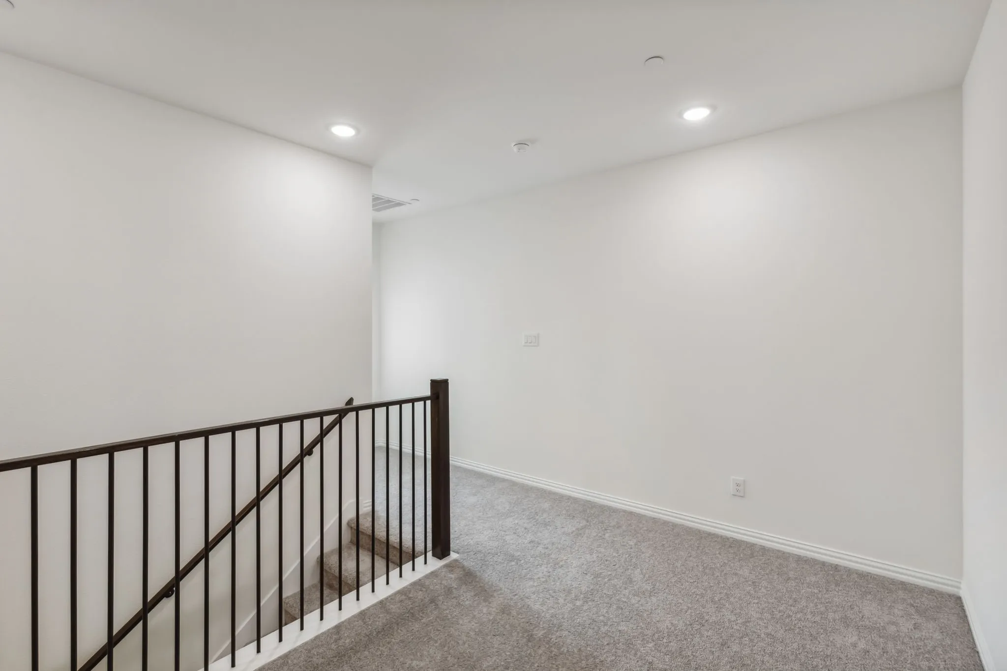 Townhouse For Rent in Dallas County , 3705 Pierce Lane, Grand Prairie, Texas 75052, 3 Bedrooms, 3 Bathrooms, 2 Garage spaces, 1,819 Sqft, built in 2024, Price $3,000, mls#21271119, Real Estate Agent in Grand Prairie, Homes For Rent in Dallas county, Homes For Rent in Grand Prairie, Realtor in Grand Prairie Texas, Real Estate Brokerage Independent Realty Texas, Luminita Cordes Realtor