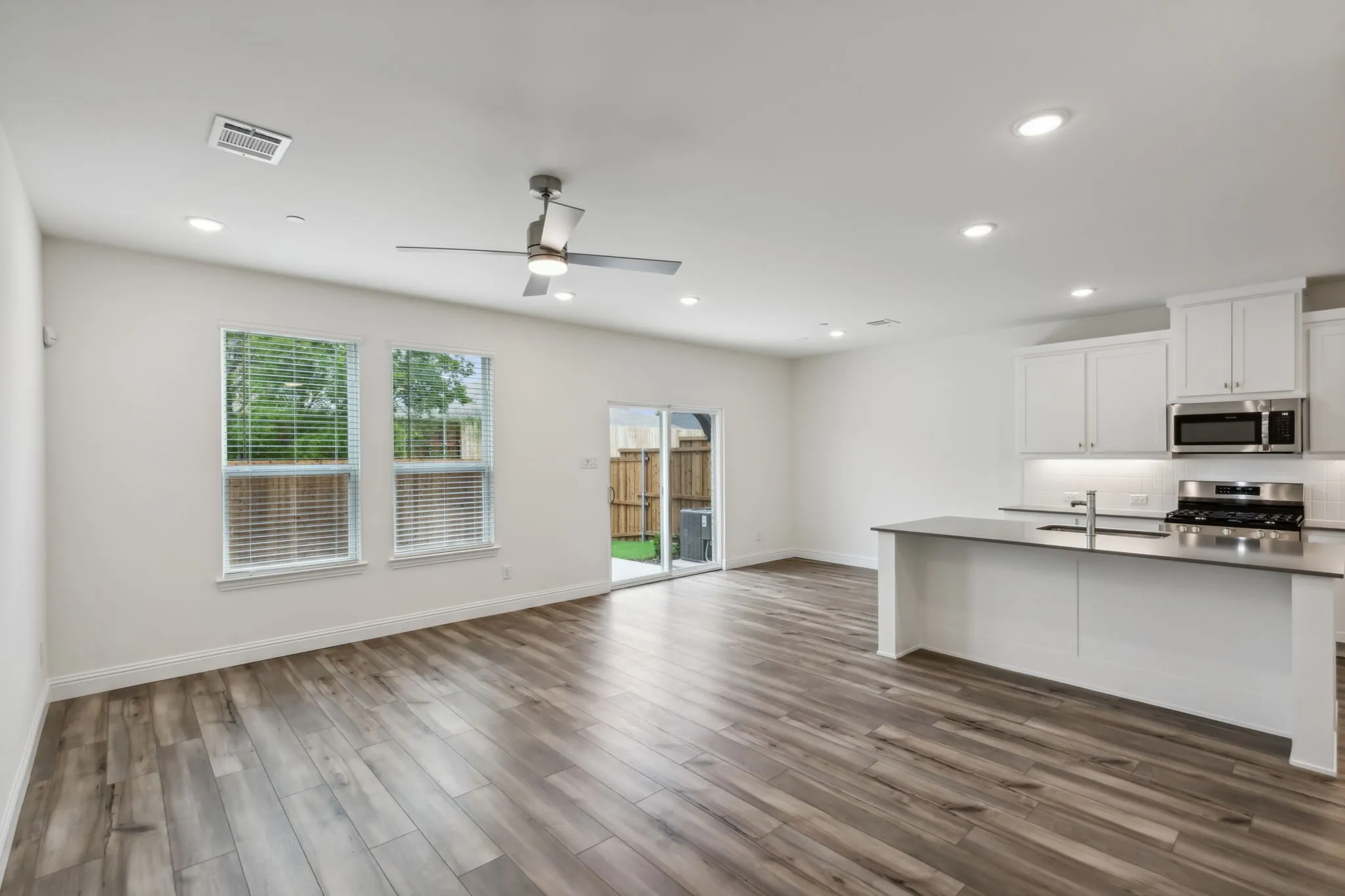Townhouse For Rent in Dallas County , 3705 Pierce Lane, Grand Prairie, Texas 75052, 3 Bedrooms, 3 Bathrooms, 2 Garage spaces, 1,819 Sqft, built in 2024, Price $3,000, mls#21271119, Real Estate Agent in Grand Prairie, Homes For Rent in Dallas county, Homes For Rent in Grand Prairie, Realtor in Grand Prairie Texas, Real Estate Brokerage Independent Realty Texas, Luminita Cordes Realtor