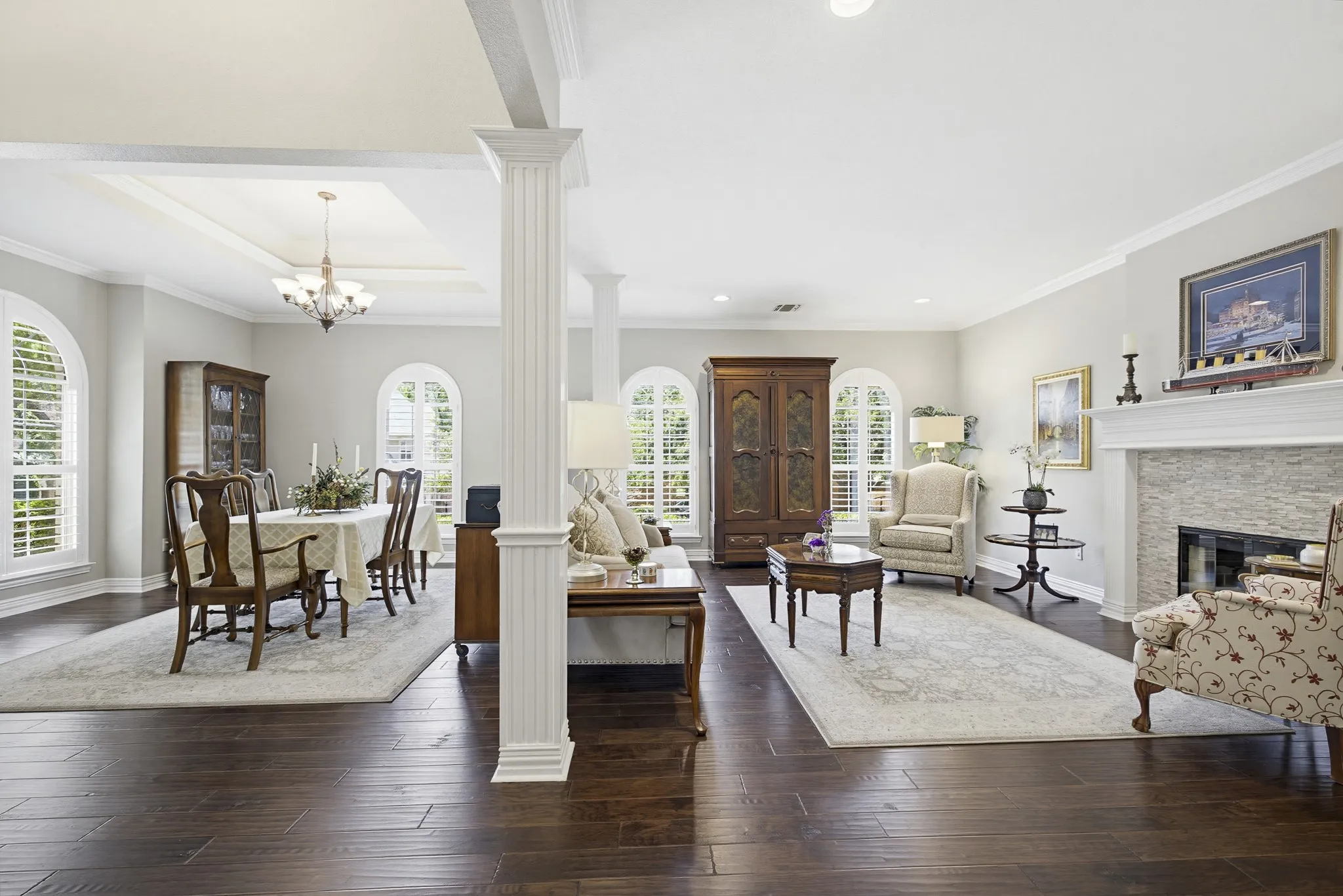 Single Family Residence For Sale in Tarrant County , 6524 Shoal Creek Road, Fort Worth, Texas 76132, 3 Bedrooms, 3 Bathrooms, 3 Garage spaces, 3,008 Sqft, built in 1994, Price $975,000, mls#21271057, Real Estate Agent in Fort Worth, Homes For Sale in Tarrant county, Homes For Sale in Fort Worth, Realtor in Fort Worth Texas, Real Estate Brokerage Independent Realty Texas, Luminita Cordes Realtor