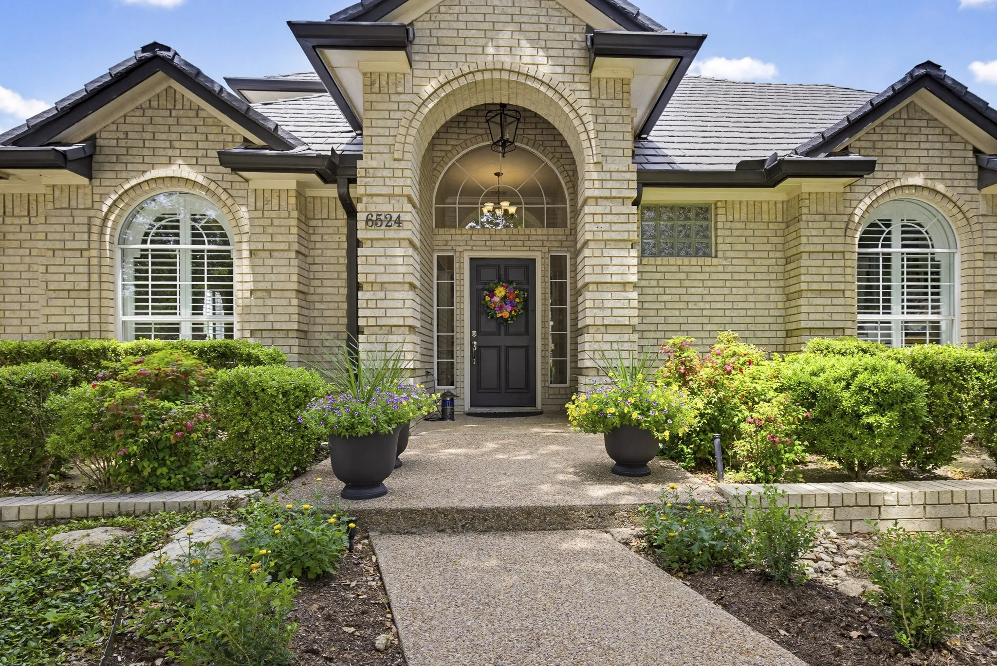 Single Family Residence For Sale in Tarrant County , 6524 Shoal Creek Road, Fort Worth, Texas 76132, 3 Bedrooms, 3 Bathrooms, 3 Garage spaces, 3,008 Sqft, built in 1994, Price $975,000, mls#21271057, Real Estate Agent in Fort Worth, Homes For Sale in Tarrant county, Homes For Sale in Fort Worth, Realtor in Fort Worth Texas, Real Estate Brokerage Independent Realty Texas, Luminita Cordes Realtor