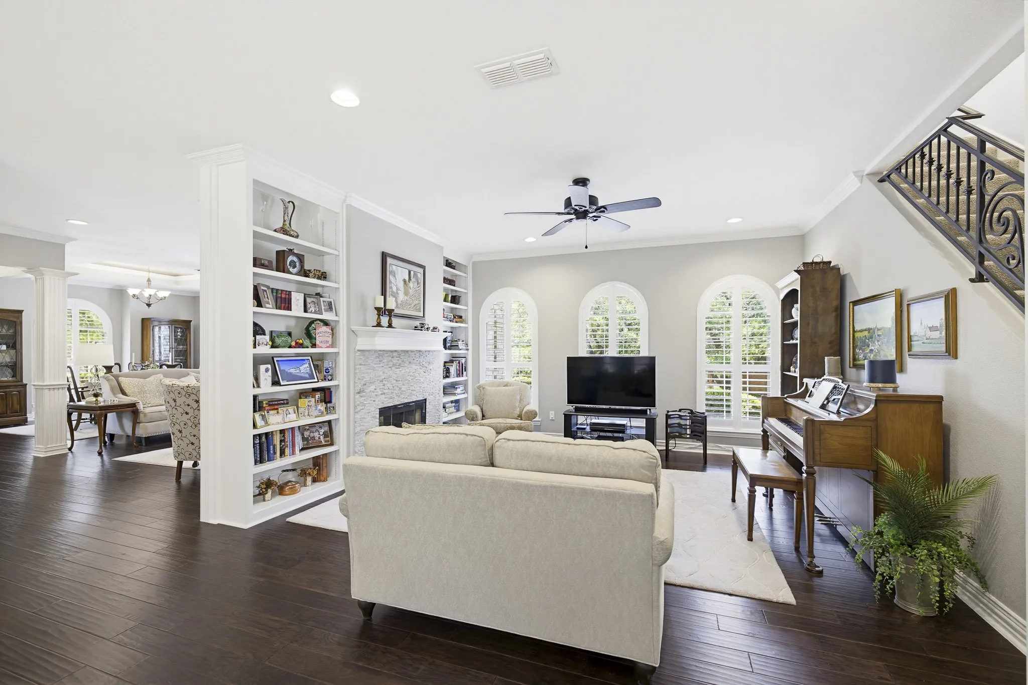 Single Family Residence For Sale in Tarrant County , 6524 Shoal Creek Road, Fort Worth, Texas 76132, 3 Bedrooms, 3 Bathrooms, 3 Garage spaces, 3,008 Sqft, built in 1994, Price $975,000, mls#21271057, Real Estate Agent in Fort Worth, Homes For Sale in Tarrant county, Homes For Sale in Fort Worth, Realtor in Fort Worth Texas, Real Estate Brokerage Independent Realty Texas, Luminita Cordes Realtor