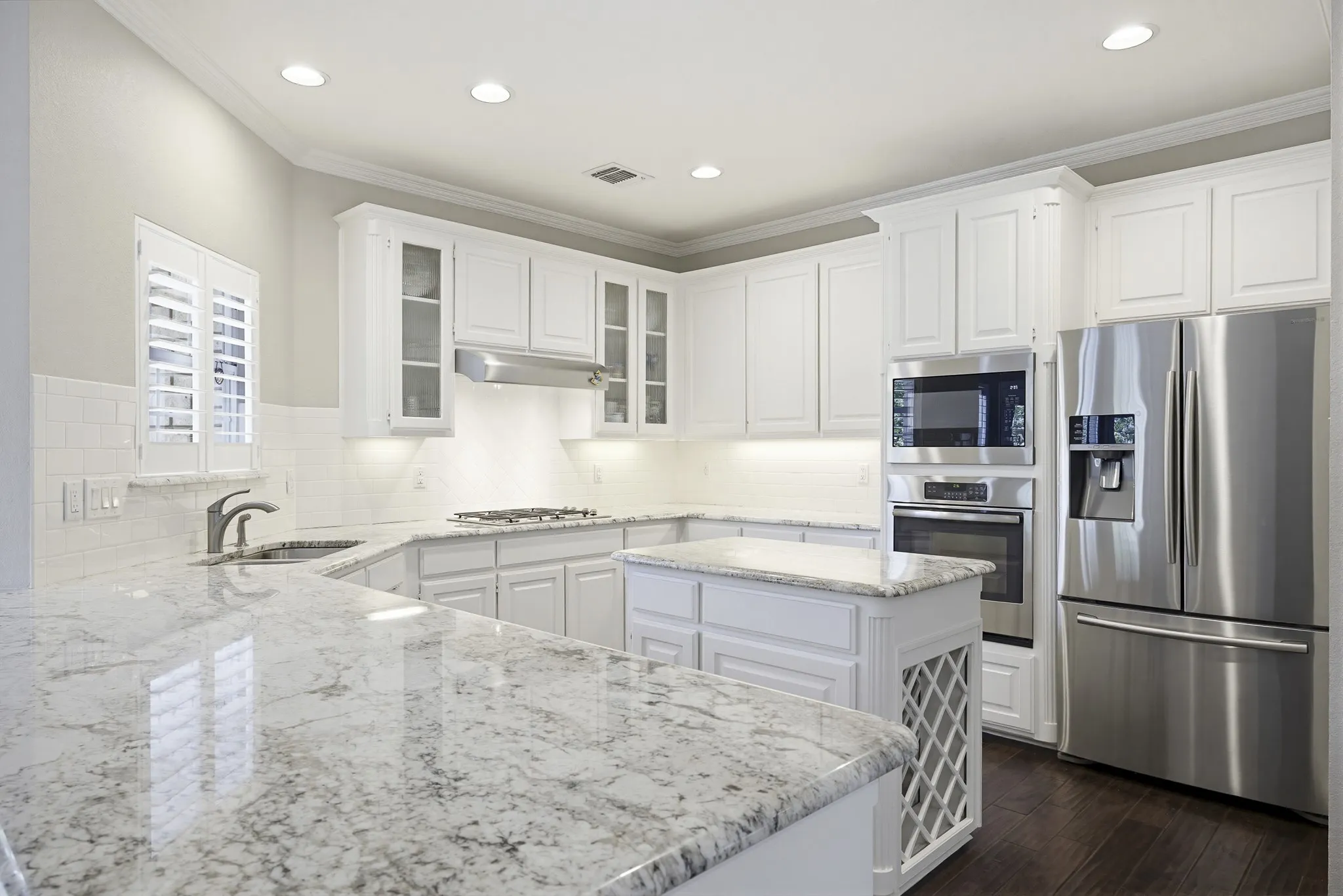 Single Family Residence For Sale in Tarrant County , 6524 Shoal Creek Road, Fort Worth, Texas 76132, 3 Bedrooms, 3 Bathrooms, 3 Garage spaces, 3,008 Sqft, built in 1994, Price $975,000, mls#21271057, Real Estate Agent in Fort Worth, Homes For Sale in Tarrant county, Homes For Sale in Fort Worth, Realtor in Fort Worth Texas, Real Estate Brokerage Independent Realty Texas, Luminita Cordes Realtor