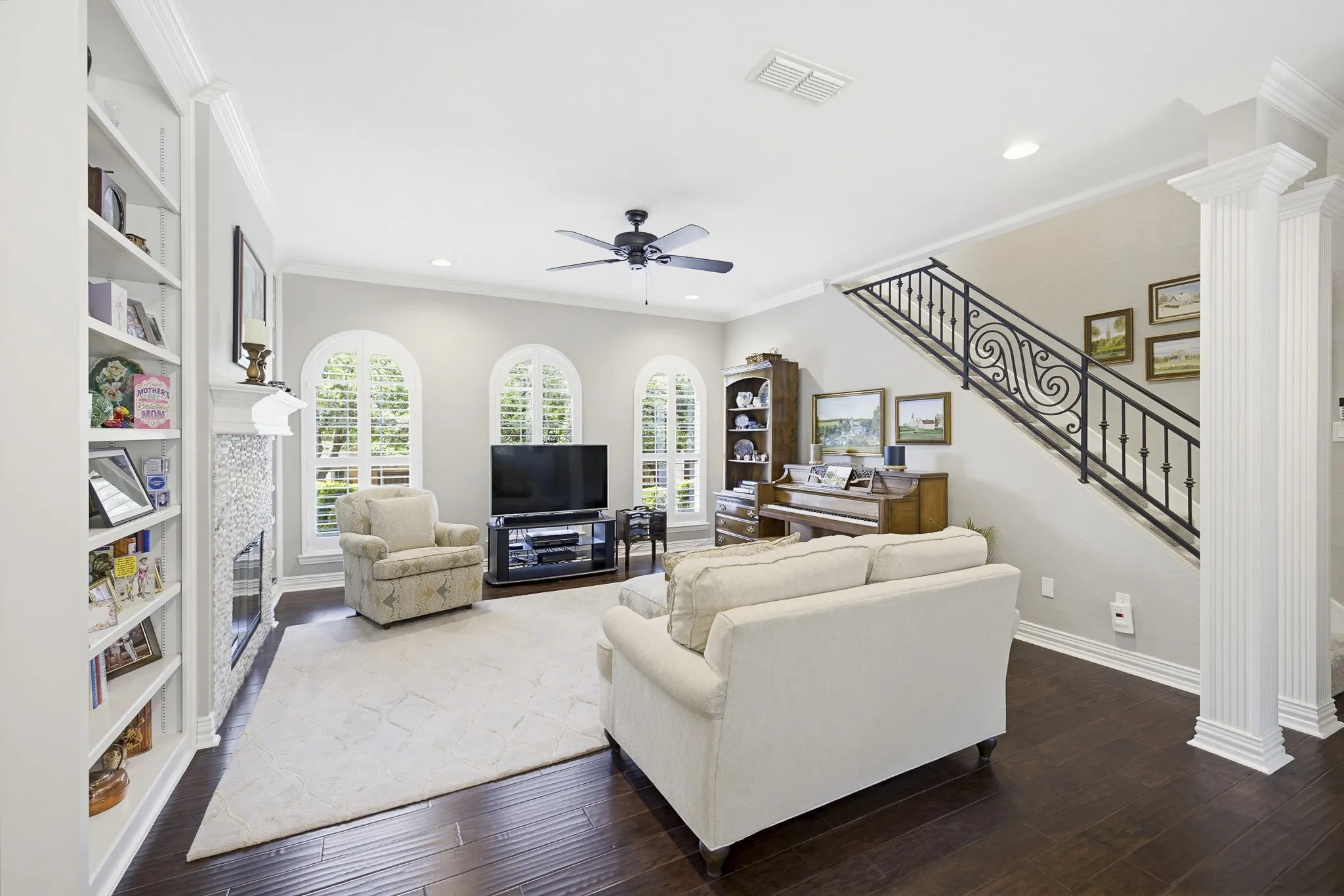 Single Family Residence For Sale in Tarrant County , 6524 Shoal Creek Road, Fort Worth, Texas 76132, 3 Bedrooms, 3 Bathrooms, 3 Garage spaces, 3,008 Sqft, built in 1994, Price $975,000, mls#21271057, Real Estate Agent in Fort Worth, Homes For Sale in Tarrant county, Homes For Sale in Fort Worth, Realtor in Fort Worth Texas, Real Estate Brokerage Independent Realty Texas, Luminita Cordes Realtor