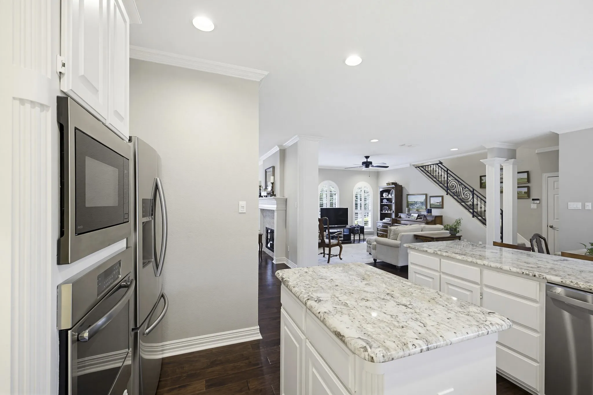 Single Family Residence For Sale in Tarrant County , 6524 Shoal Creek Road, Fort Worth, Texas 76132, 3 Bedrooms, 3 Bathrooms, 3 Garage spaces, 3,008 Sqft, built in 1994, Price $975,000, mls#21271057, Real Estate Agent in Fort Worth, Homes For Sale in Tarrant county, Homes For Sale in Fort Worth, Realtor in Fort Worth Texas, Real Estate Brokerage Independent Realty Texas, Luminita Cordes Realtor