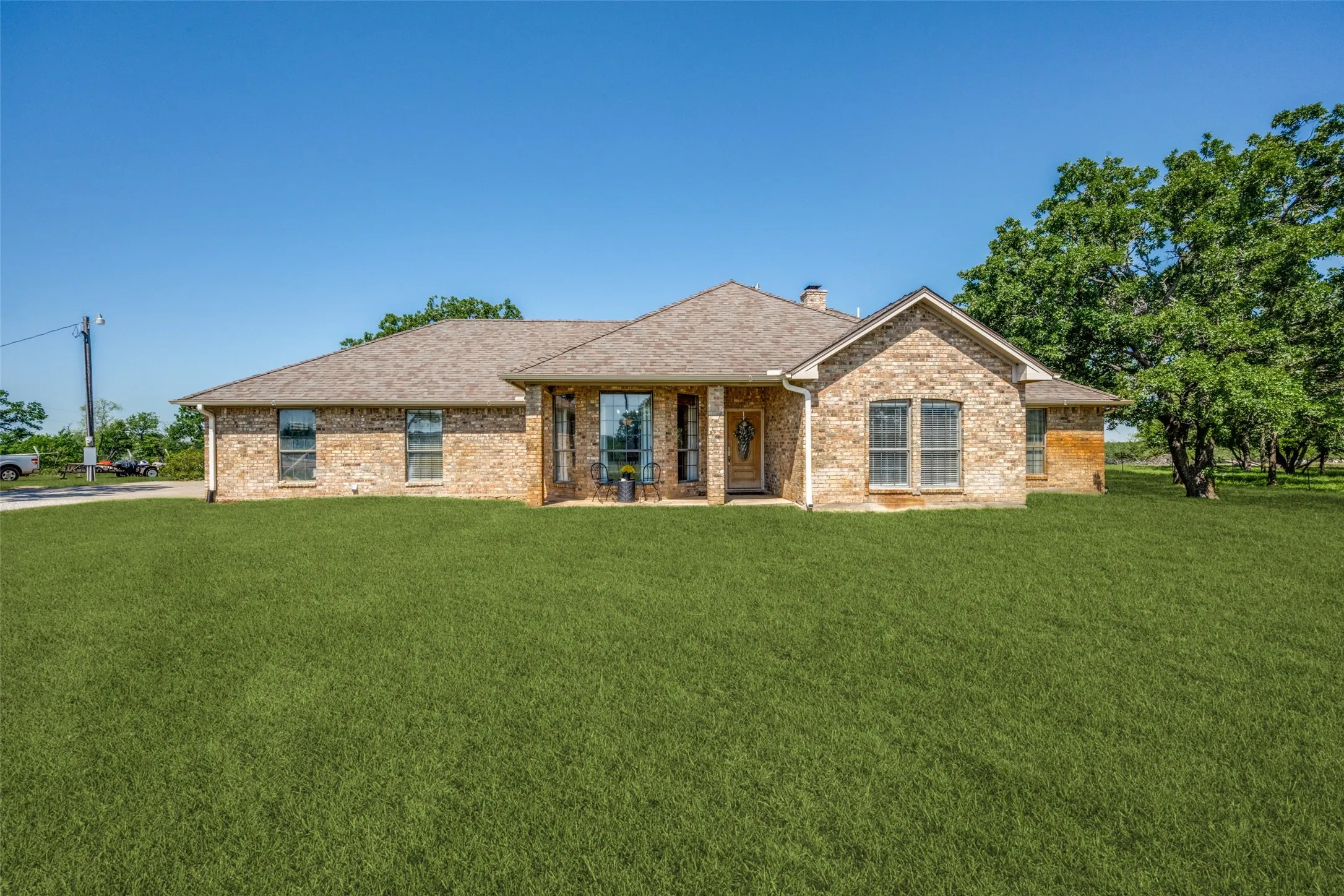 Single Family Residence For Sale in Wise County , 778 County Road 3141, Decatur, Texas 76234, 4 Bedrooms, 3 Bathrooms, 2 Garage spaces, 2,560 Sqft, built in 1993, Price $499,900, mls#21273560, Real Estate Agent in Decatur, Homes For Sale in Wise county, Homes For Sale in Decatur, Realtor in Decatur Texas, Real Estate Brokerage Independent Realty Texas, Luminita Cordes Realtor