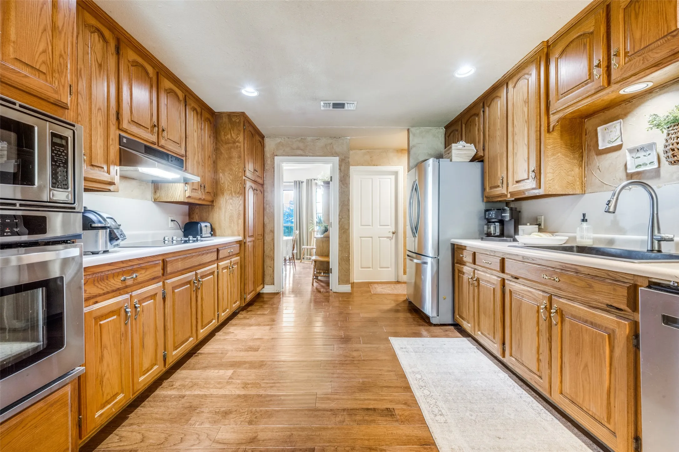 Single Family Residence For Sale in Wise County , 778 County Road 3141, Decatur, Texas 76234, 4 Bedrooms, 3 Bathrooms, 2 Garage spaces, 2,560 Sqft, built in 1993, Price $499,900, mls#21273560, Real Estate Agent in Decatur, Homes For Sale in Wise county, Homes For Sale in Decatur, Realtor in Decatur Texas, Real Estate Brokerage Independent Realty Texas, Luminita Cordes Realtor