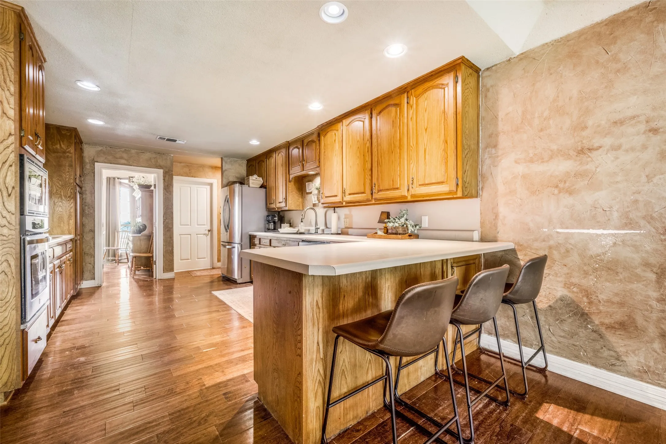 Single Family Residence For Sale in Wise County , 778 County Road 3141, Decatur, Texas 76234, 4 Bedrooms, 3 Bathrooms, 2 Garage spaces, 2,560 Sqft, built in 1993, Price $499,900, mls#21273560, Real Estate Agent in Decatur, Homes For Sale in Wise county, Homes For Sale in Decatur, Realtor in Decatur Texas, Real Estate Brokerage Independent Realty Texas, Luminita Cordes Realtor