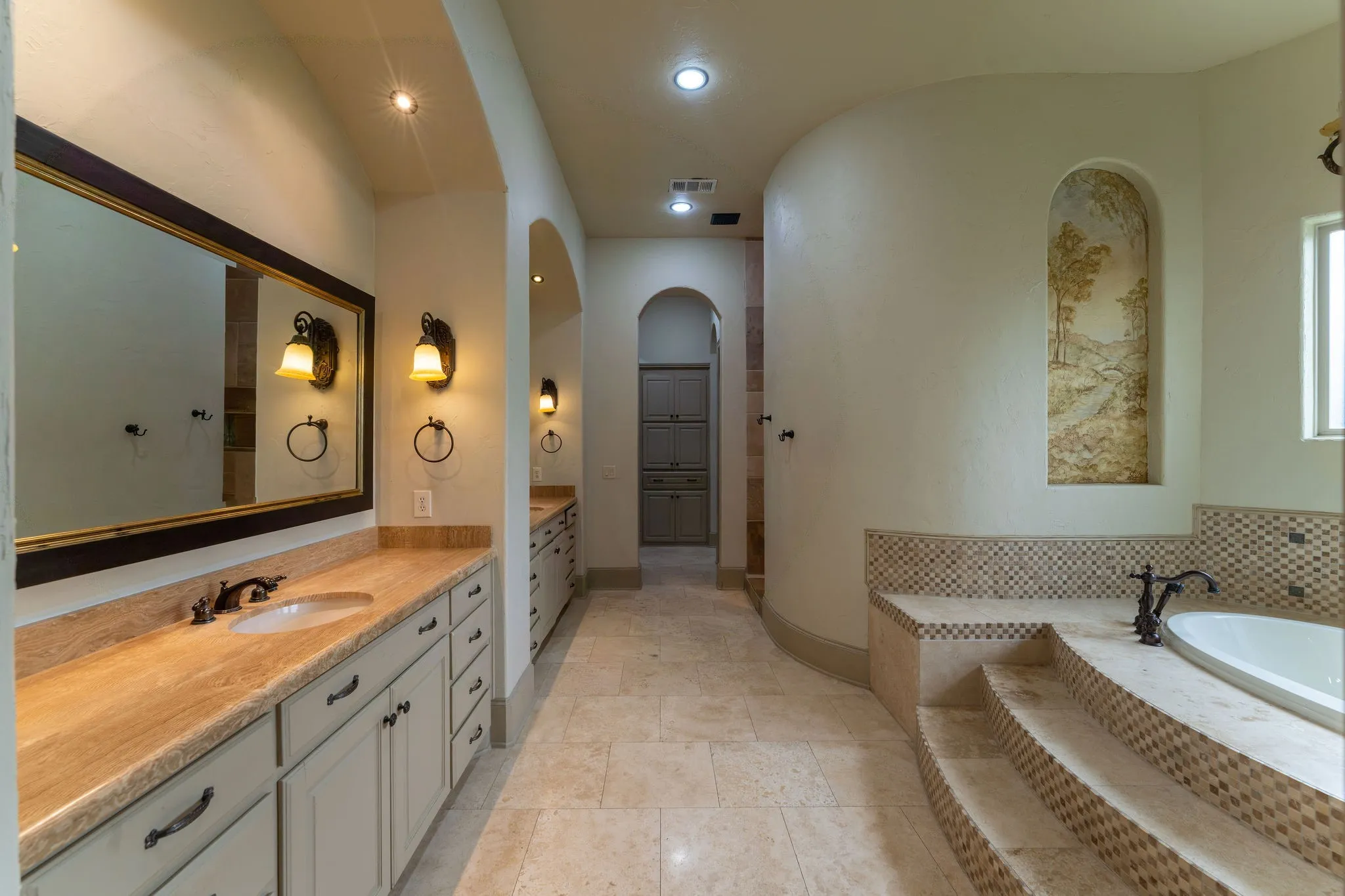 Single Family Residence For Sale in Rockwall County , 1709 Bison Meadow Lane, Heath, Texas 75032, 6 Bedroom, 6 Bathroom, 4 Garage spaces, 7,038 Sqft, built in 2005, Price $2,649,500, mls#21272318, Real Estate Agent in Heath, Homes For Sale in Rockwall county, Homes For Sale in Heath, Realtor in Heath Texas, Real Estate Brokerage Independent Realty Texas, Luminita Cordes Realtor