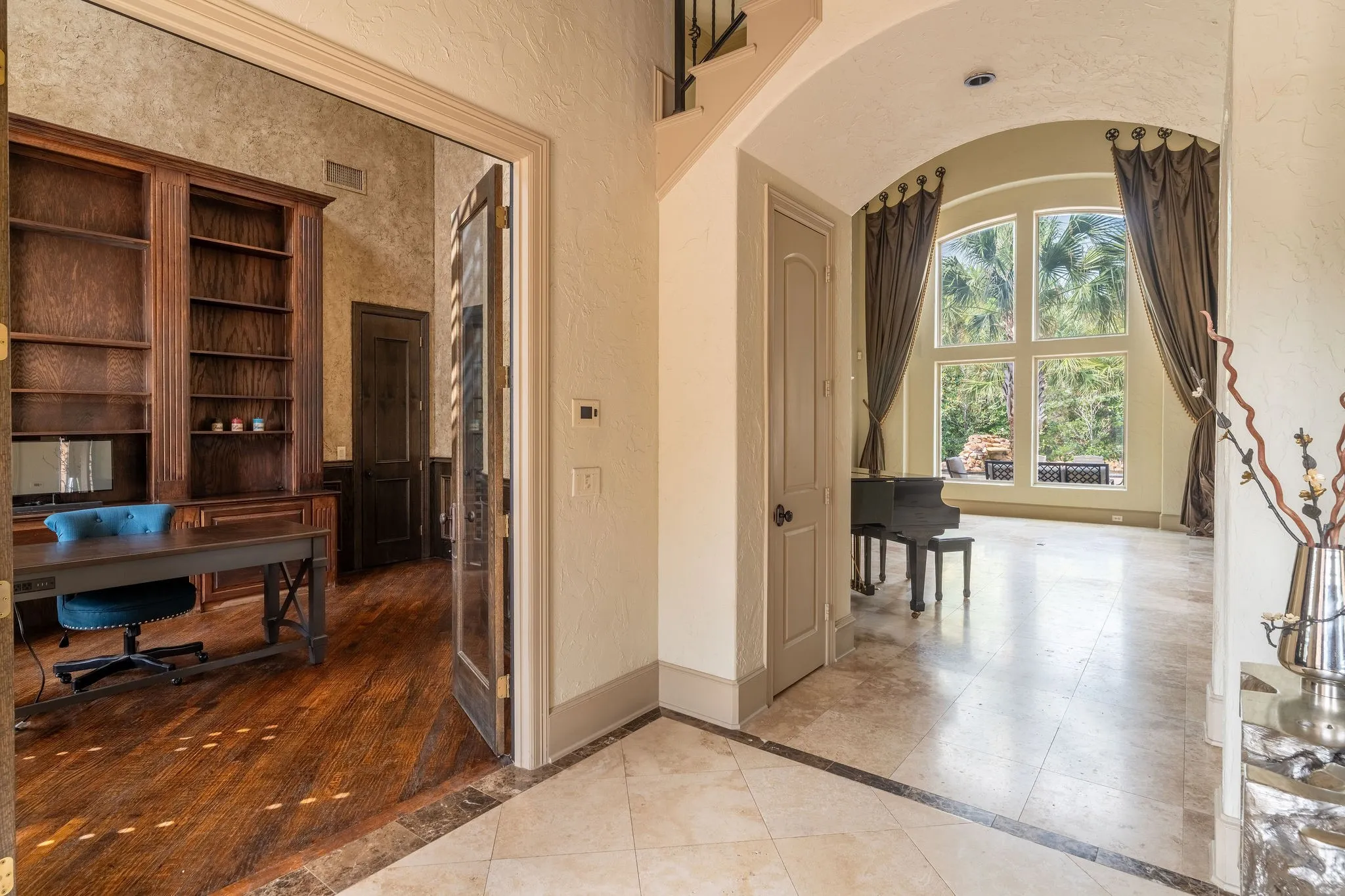 Single Family Residence For Sale in Rockwall County , 1709 Bison Meadow Lane, Heath, Texas 75032, 6 Bedroom, 6 Bathroom, 4 Garage spaces, 7,038 Sqft, built in 2005, Price $2,649,500, mls#21272318, Real Estate Agent in Heath, Homes For Sale in Rockwall county, Homes For Sale in Heath, Realtor in Heath Texas, Real Estate Brokerage Independent Realty Texas, Luminita Cordes Realtor