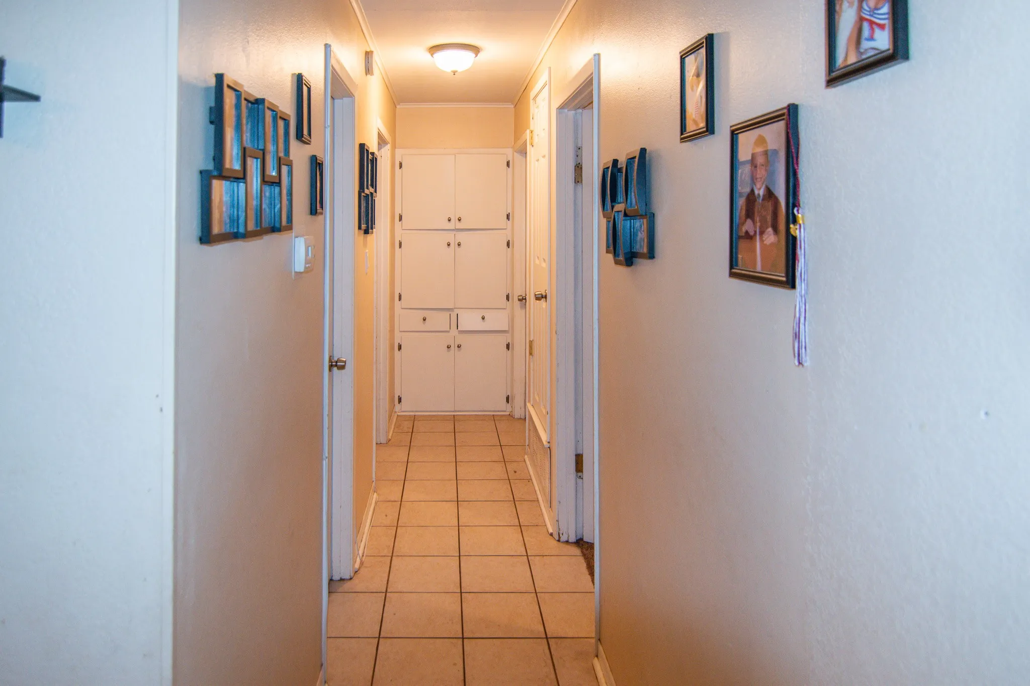 Single Family Residence For Sale in Brown County , 3814 Crestridge Drive, Brownwood, Texas 76801, 3 Bedroom, 2 Bathroom, 1 Garage spaces, 1,176 Sqft, built in 1977, mls#21274301, Real Estate Agent in Brownwood, Homes For Sale in Brown county, Homes For Sale in Brownwood, Realtor in Brownwood Texas, Real Estate Brokerage Independent Realty Texas, Luminita Cordes Realtor