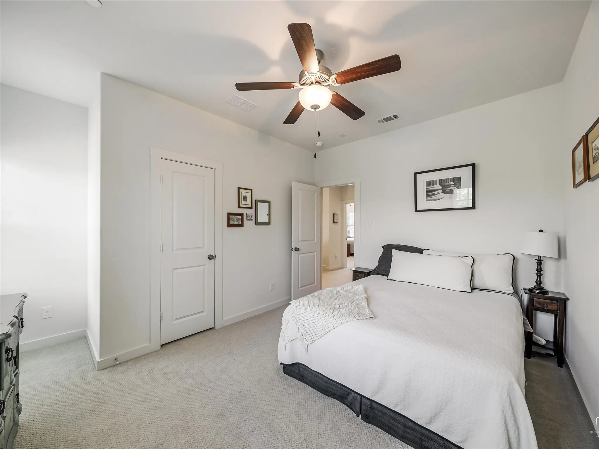 Townhouse For Sale in Denton County , 3965 Cotton Gin Road, Frisco, Texas 75034, 2 Bedroom, 3 Bathroom, 2 Garage spaces, 2,038 Sqft, built in 2018, mls#21271415, Real Estate Agent in Frisco, Homes For Sale in Denton county, Homes For Sale in Frisco, Realtor in Frisco Texas, Real Estate Brokerage Independent Realty Texas, Luminita Cordes Realtor