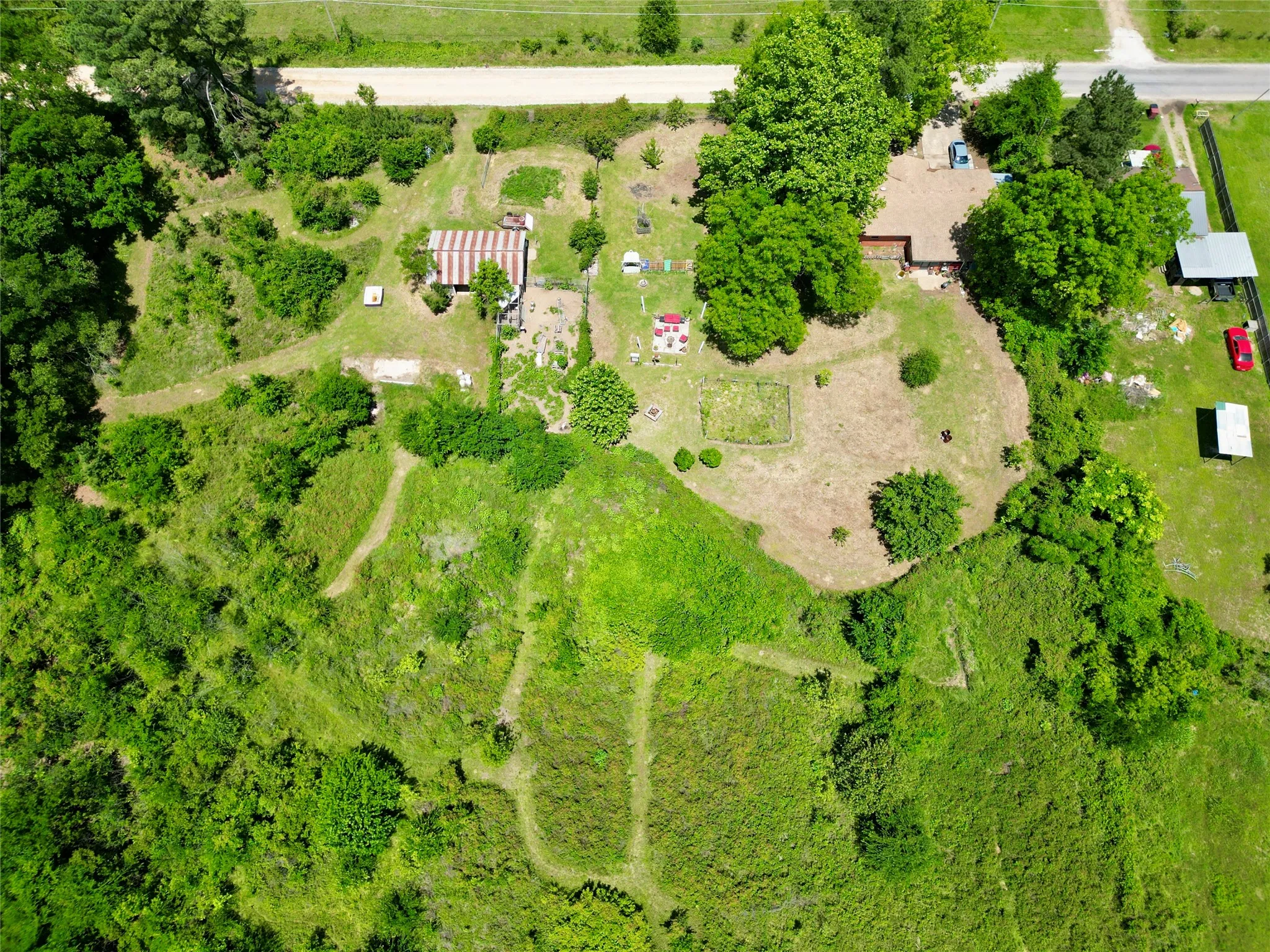 Single Family Residence For Sale in Lamar County , 615 W North Street, Blossom, Texas 75416, 4 Bedroom, 3 Bathroom, Garage spaces, 1,980 Sqft, built in 1970, mls#21274154, Real Estate Agent in Blossom, Homes For Sale in Lamar county, Homes For Sale in Blossom, Realtor in Blossom Texas, Real Estate Brokerage Independent Realty Texas, Luminita Cordes Realtor