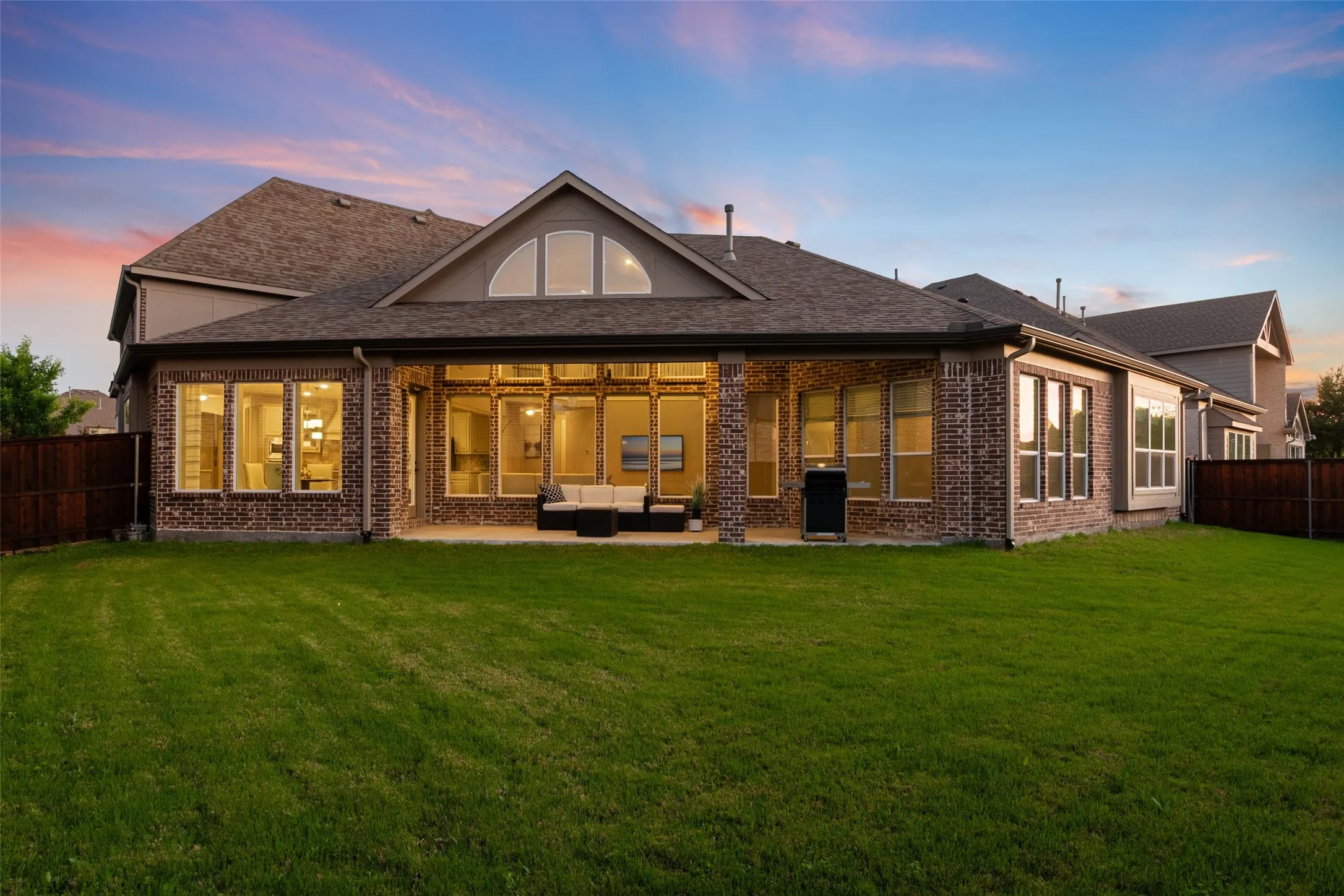 Single Family Residence For Rent in Collin County , 11422 La Salle Road, Frisco, Texas 75035, 5 Bedroom, 4 Bathroom, 3 Garage spaces, 5,059 Sqft, built in 2016, mls#21274325, Real Estate Agent in Frisco, Homes For Rent in Collin county, Homes For Rent in Frisco, Realtor in Frisco Texas, Real Estate Brokerage Independent Realty Texas, Luminita Cordes Realtor