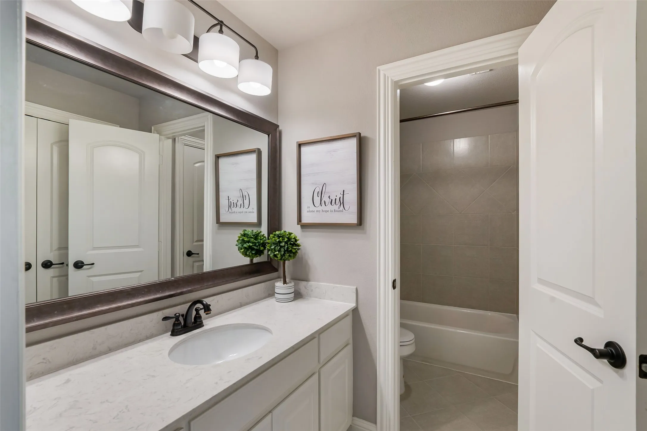 Single Family Residence For Rent in Collin County , 11422 La Salle Road, Frisco, Texas 75035, 5 Bedroom, 4 Bathroom, 3 Garage spaces, 5,059 Sqft, built in 2016, mls#21274325, Real Estate Agent in Frisco, Homes For Rent in Collin county, Homes For Rent in Frisco, Realtor in Frisco Texas, Real Estate Brokerage Independent Realty Texas, Luminita Cordes Realtor