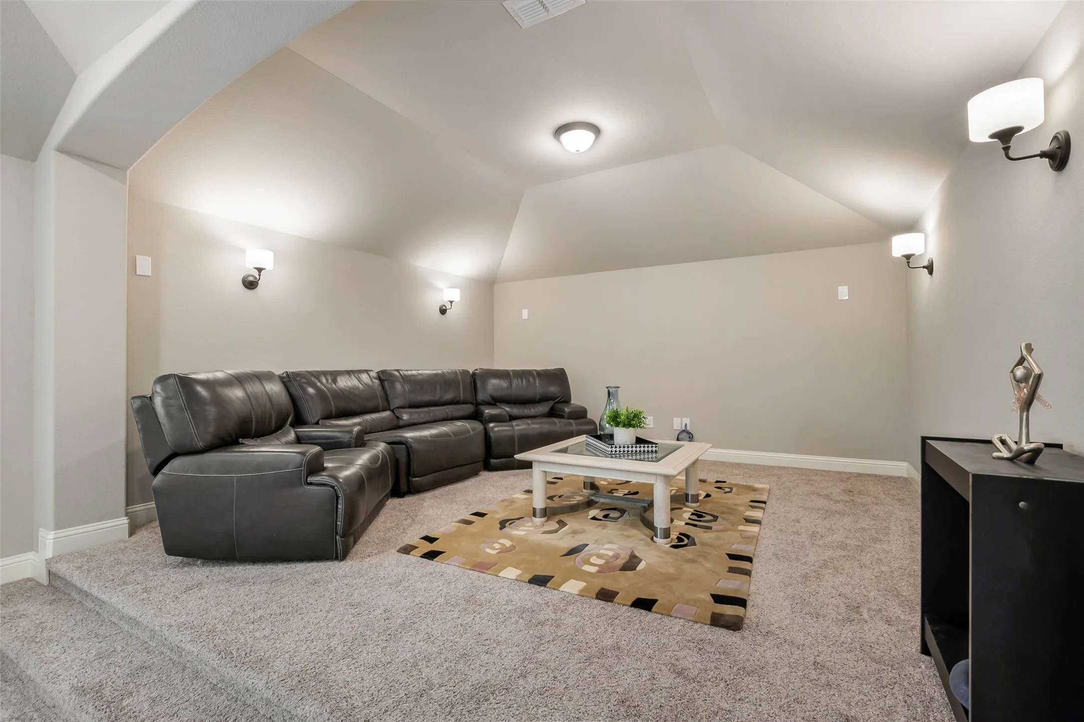 Single Family Residence For Rent in Collin County , 11422 La Salle Road, Frisco, Texas 75035, 5 Bedroom, 4 Bathroom, 3 Garage spaces, 5,059 Sqft, built in 2016, mls#21274325, Real Estate Agent in Frisco, Homes For Rent in Collin county, Homes For Rent in Frisco, Realtor in Frisco Texas, Real Estate Brokerage Independent Realty Texas, Luminita Cordes Realtor