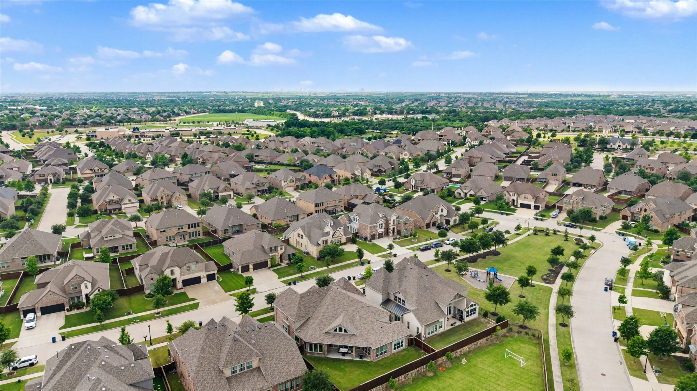 Single Family Residence For Rent in Collin County , 11422 La Salle Road, Frisco, Texas 75035, 5 Bedroom, 4 Bathroom, 3 Garage spaces, 5,059 Sqft, built in 2016, mls#21274325, Real Estate Agent in Frisco, Homes For Rent in Collin county, Homes For Rent in Frisco, Realtor in Frisco Texas, Real Estate Brokerage Independent Realty Texas, Luminita Cordes Realtor