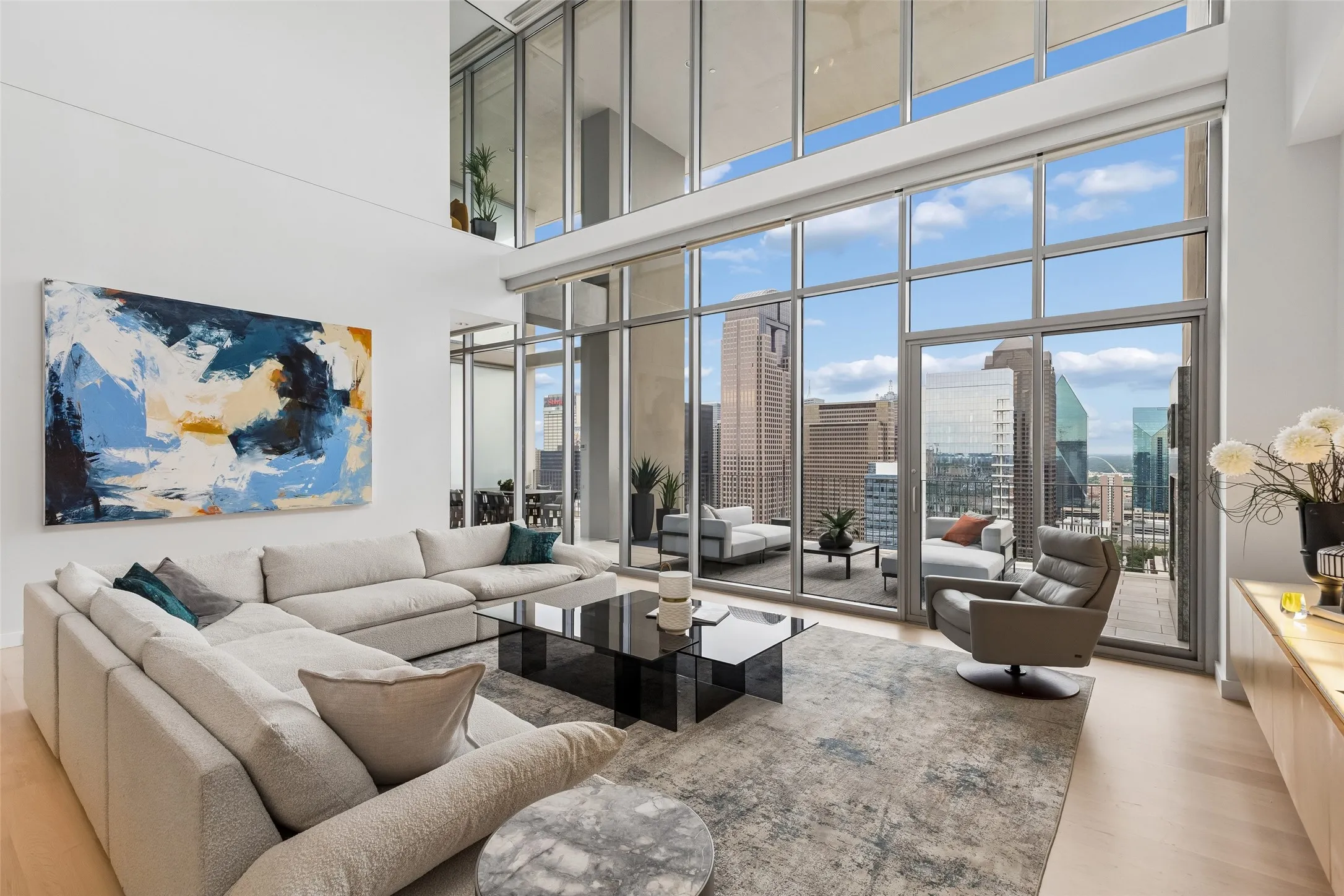 Condominium For Sale in Dallas County , 1717 Arts Plaza 2309, Dallas, Texas 75201, 3 Bedroom, 4 Bathroom, 3 Garage spaces, 4,839 Sqft, built in 2005, mls#21274073, Real Estate Agent in Dallas, Homes For Sale in Dallas county, Homes For Sale in Dallas, Realtor in Dallas Texas, Real Estate Brokerage Independent Realty Texas, Luminita Cordes Realtor