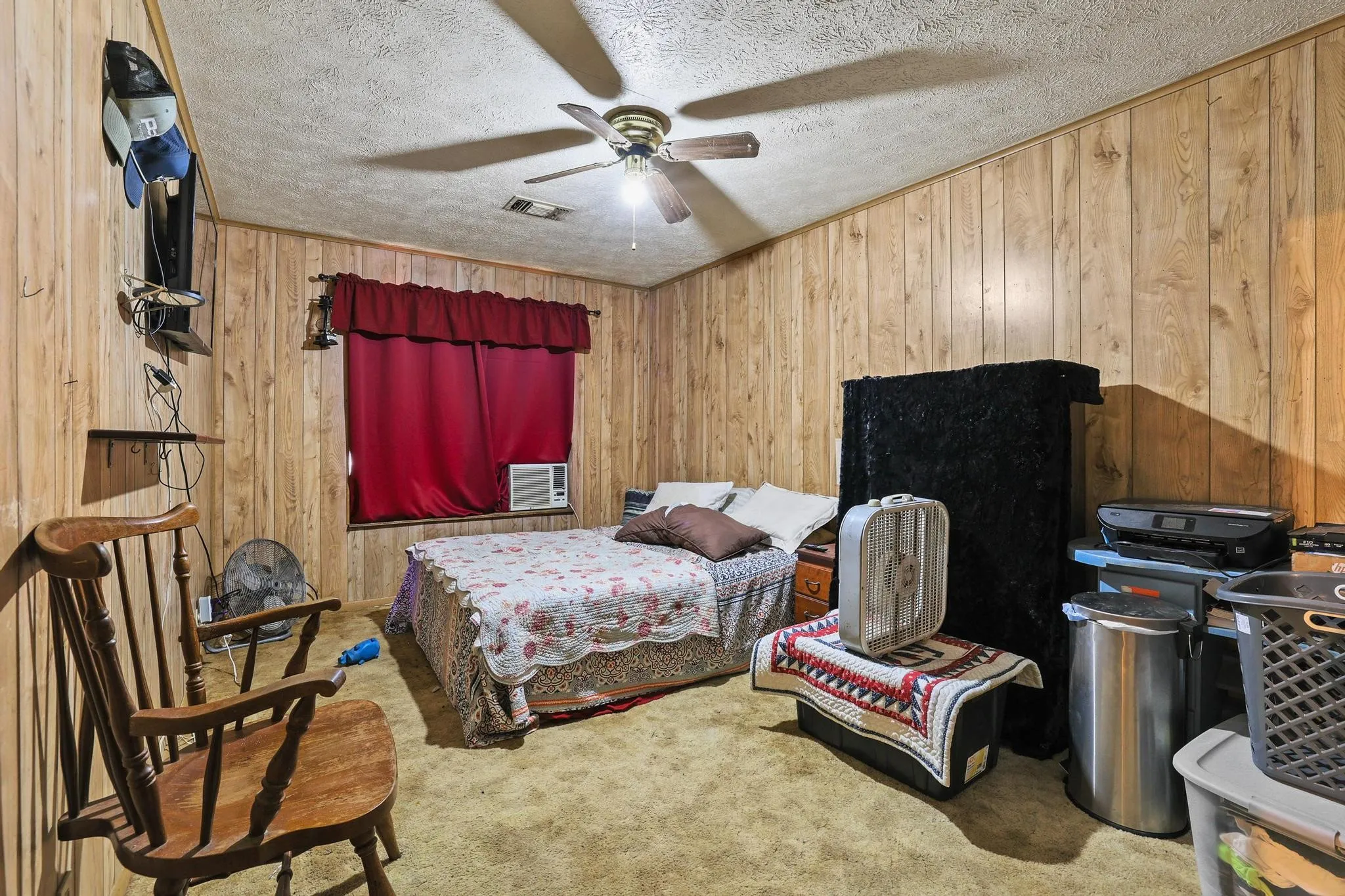 Single Family Residence For Sale in Grayson County , 25172 US Highway 377, Whitesboro, Texas 76273, 3 Bedroom, 2 Bathroom, Garage spaces, 1,500 Sqft, built in 1983, mls#21274192, Real Estate Agent in Whitesboro, Homes For Sale in Grayson county, Homes For Sale in Whitesboro, Realtor in Whitesboro Texas, Real Estate Brokerage Independent Realty Texas, Luminita Cordes Realtor