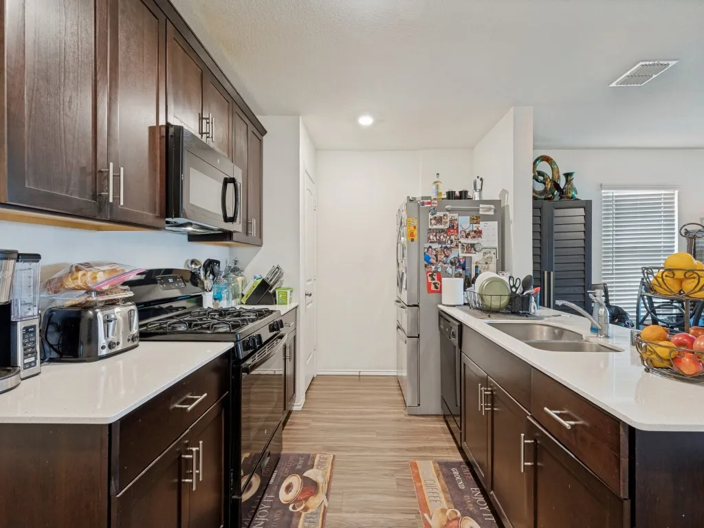 Single Family Residence For Sale in Tarrant County , 409 Falling Star Drive, Fort Worth, Texas 76052, 4 Bedrooms, 2 Bathrooms, 2 Garage spaces, 1,959 Sqft, built in 2019, Price $405,000, mls#21274092, Real Estate Agent in Fort Worth, Homes For Sale in Tarrant county, Homes For Sale in Fort Worth, Realtor in Fort Worth Texas, Real Estate Brokerage Independent Realty Texas, Luminita Cordes Realtor