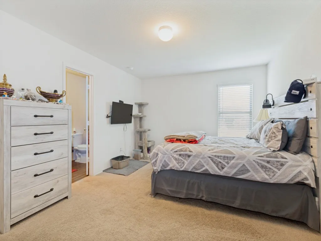 Single Family Residence For Sale in Tarrant County , 409 Falling Star Drive, Fort Worth, Texas 76052, 4 Bedrooms, 2 Bathrooms, 2 Garage spaces, 1,959 Sqft, built in 2019, Price $405,000, mls#21274092, Real Estate Agent in Fort Worth, Homes For Sale in Tarrant county, Homes For Sale in Fort Worth, Realtor in Fort Worth Texas, Real Estate Brokerage Independent Realty Texas, Luminita Cordes Realtor