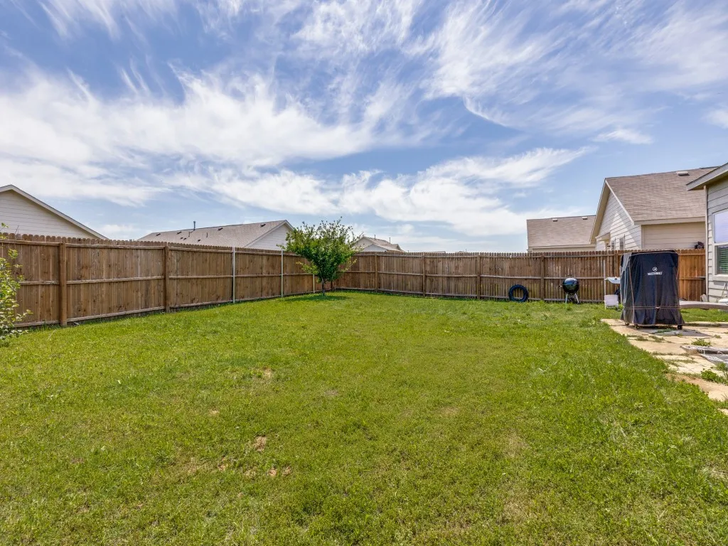 Single Family Residence For Sale in Tarrant County , 409 Falling Star Drive, Fort Worth, Texas 76052, 4 Bedrooms, 2 Bathrooms, 2 Garage spaces, 1,959 Sqft, built in 2019, Price $405,000, mls#21274092, Real Estate Agent in Fort Worth, Homes For Sale in Tarrant county, Homes For Sale in Fort Worth, Realtor in Fort Worth Texas, Real Estate Brokerage Independent Realty Texas, Luminita Cordes Realtor