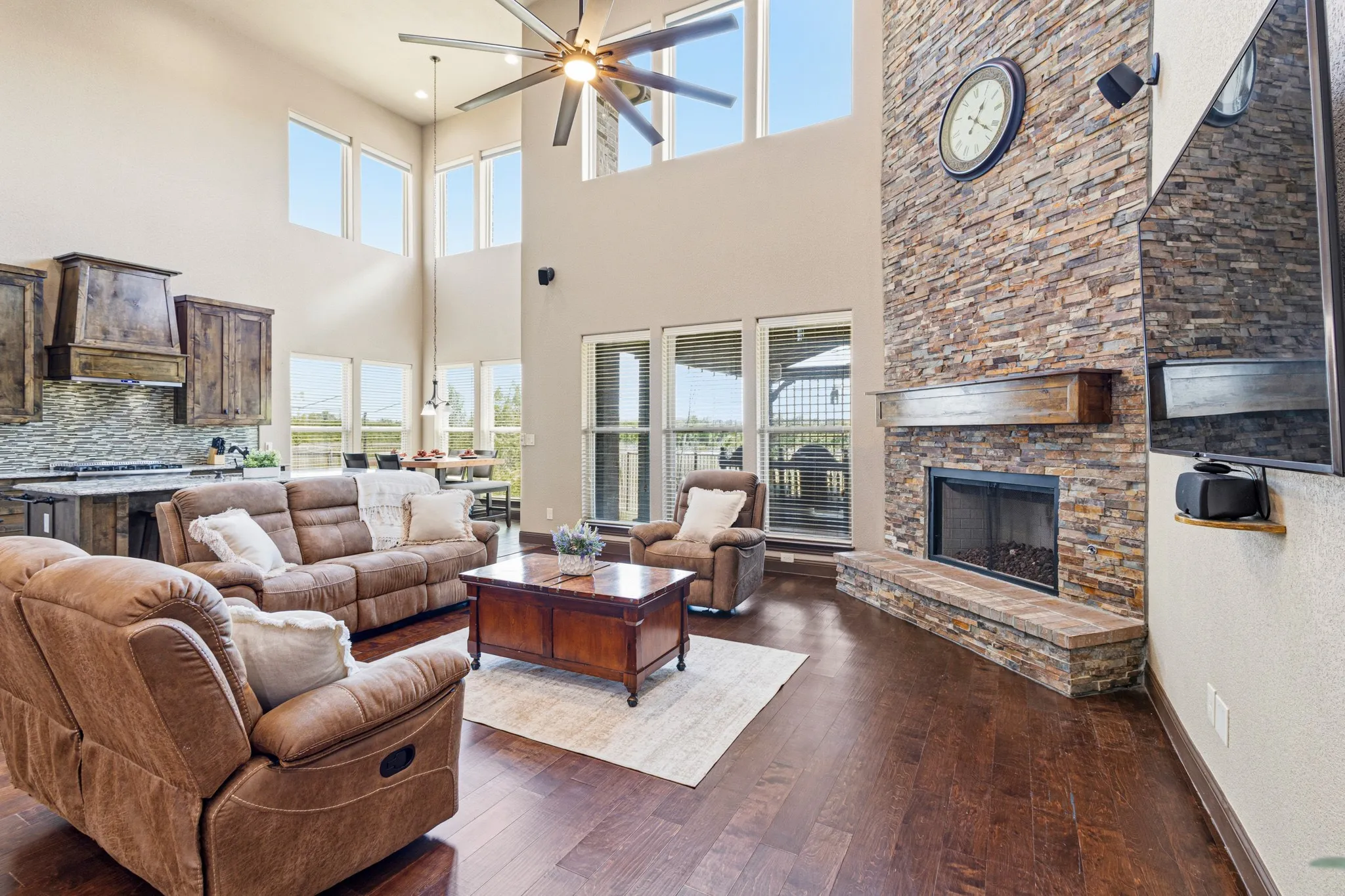 Single Family Residence For Sale in Collin County , 3512 Harlan Drive, Sachse, Texas 75048, 5 Bedroom, 4 Bathroom, 3 Garage spaces, 4,128 Sqft, built in 2018, mls#21273836, Real Estate Agent in Sachse, Homes For Sale in Collin county, Homes For Sale in Sachse, Realtor in Sachse Texas, Real Estate Brokerage Independent Realty Texas, Luminita Cordes Realtor