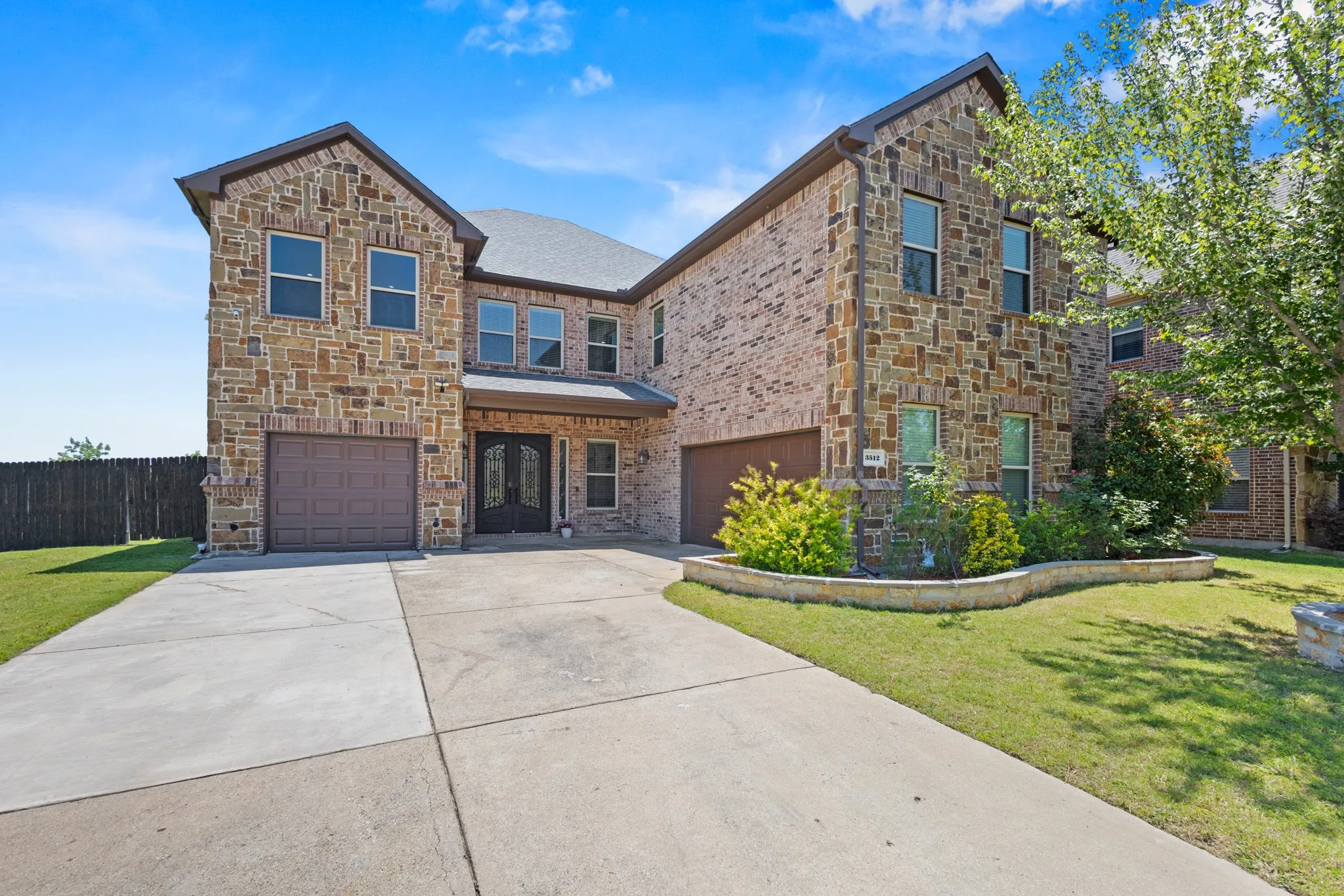 Single Family Residence For Sale in Collin County , 3512 Harlan Drive, Sachse, Texas 75048, 5 Bedroom, 4 Bathroom, 3 Garage spaces, 4,128 Sqft, built in 2018, mls#21273836, Real Estate Agent in Sachse, Homes For Sale in Collin county, Homes For Sale in Sachse, Realtor in Sachse Texas, Real Estate Brokerage Independent Realty Texas, Luminita Cordes Realtor