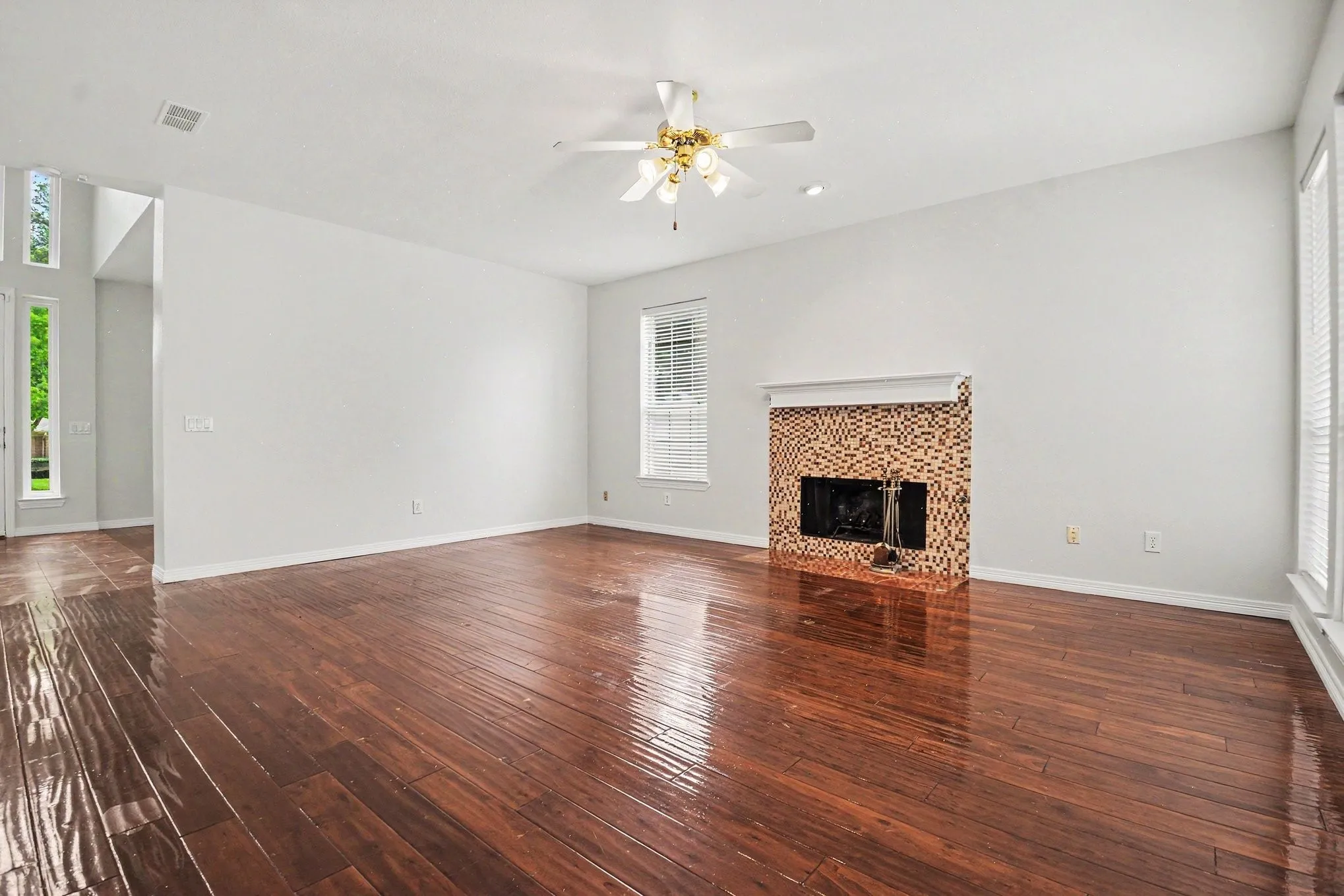 Single Family Residence For Sale in Collin County , 7633 Brownley Place, Plano, Texas 75025, 4 Bedroom, 3 Bathroom, 2 Garage spaces, 2,678 Sqft, built in 1993, mls#21273704, Real Estate Agent in Plano, Homes For Sale in Collin county, Homes For Sale in Plano, Realtor in Plano Texas, Real Estate Brokerage Independent Realty Texas, Luminita Cordes Realtor