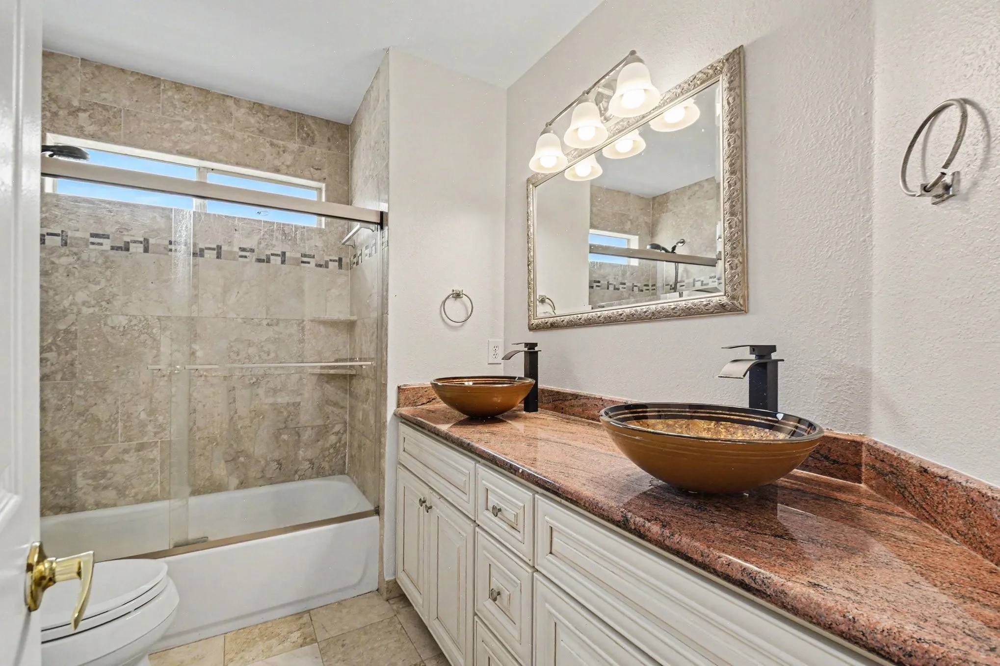 Single Family Residence For Sale in Collin County , 7633 Brownley Place, Plano, Texas 75025, 4 Bedroom, 3 Bathroom, 2 Garage spaces, 2,678 Sqft, built in 1993, mls#21273704, Real Estate Agent in Plano, Homes For Sale in Collin county, Homes For Sale in Plano, Realtor in Plano Texas, Real Estate Brokerage Independent Realty Texas, Luminita Cordes Realtor