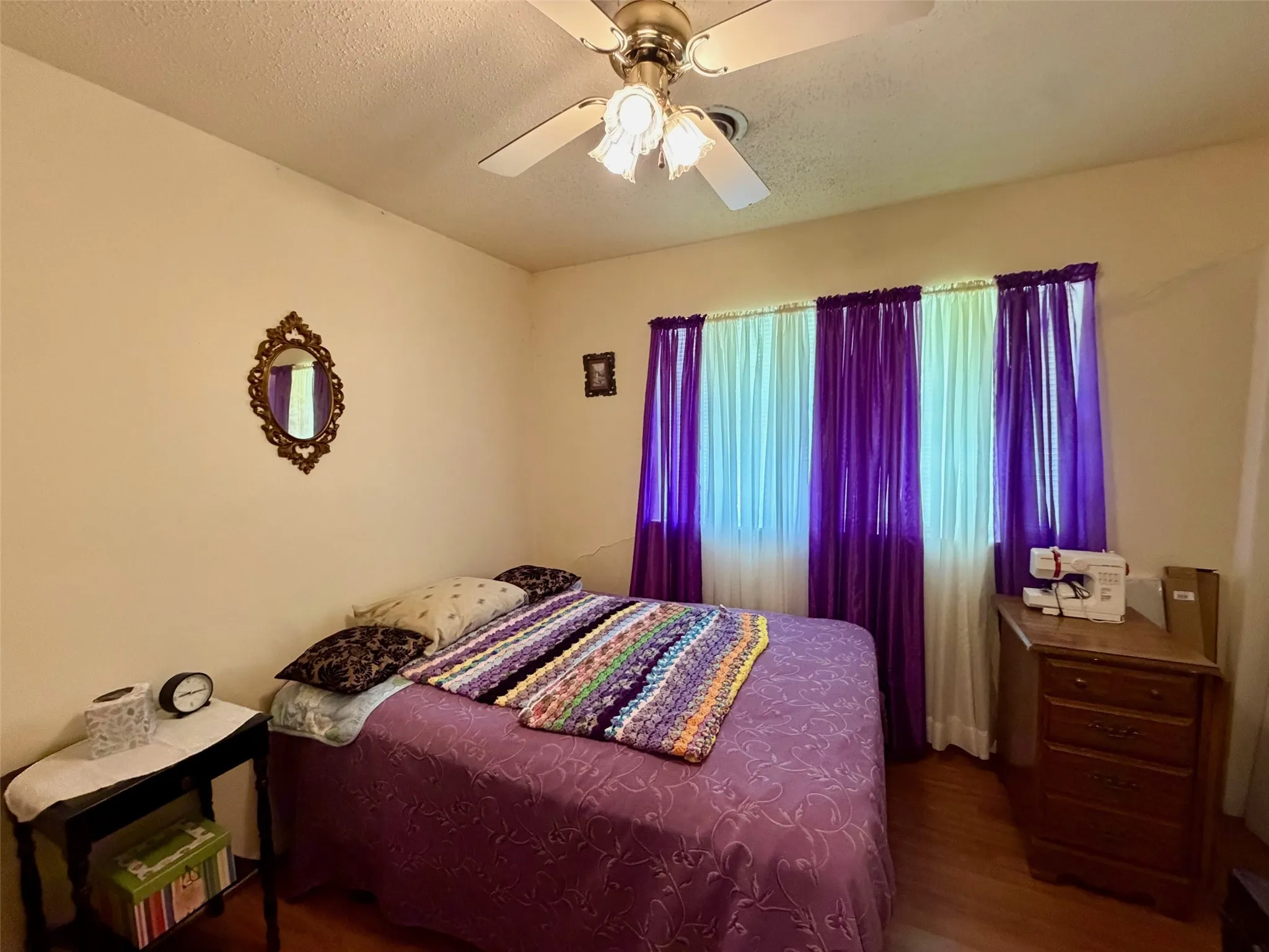 Single Family Residence For Sale in Red River (TX) County , 802 W 4th Street, Clarksville, Texas 75426, 3 Bedroom, 2 Bathroom, 2 Garage spaces, 1,722 Sqft, built in 1965, mls#21274531, Real Estate Agent in Clarksville, Homes For Sale in Red River (TX) county, Homes For Sale in Clarksville, Realtor in Clarksville Texas, Real Estate Brokerage Independent Realty Texas, Luminita Cordes Realtor