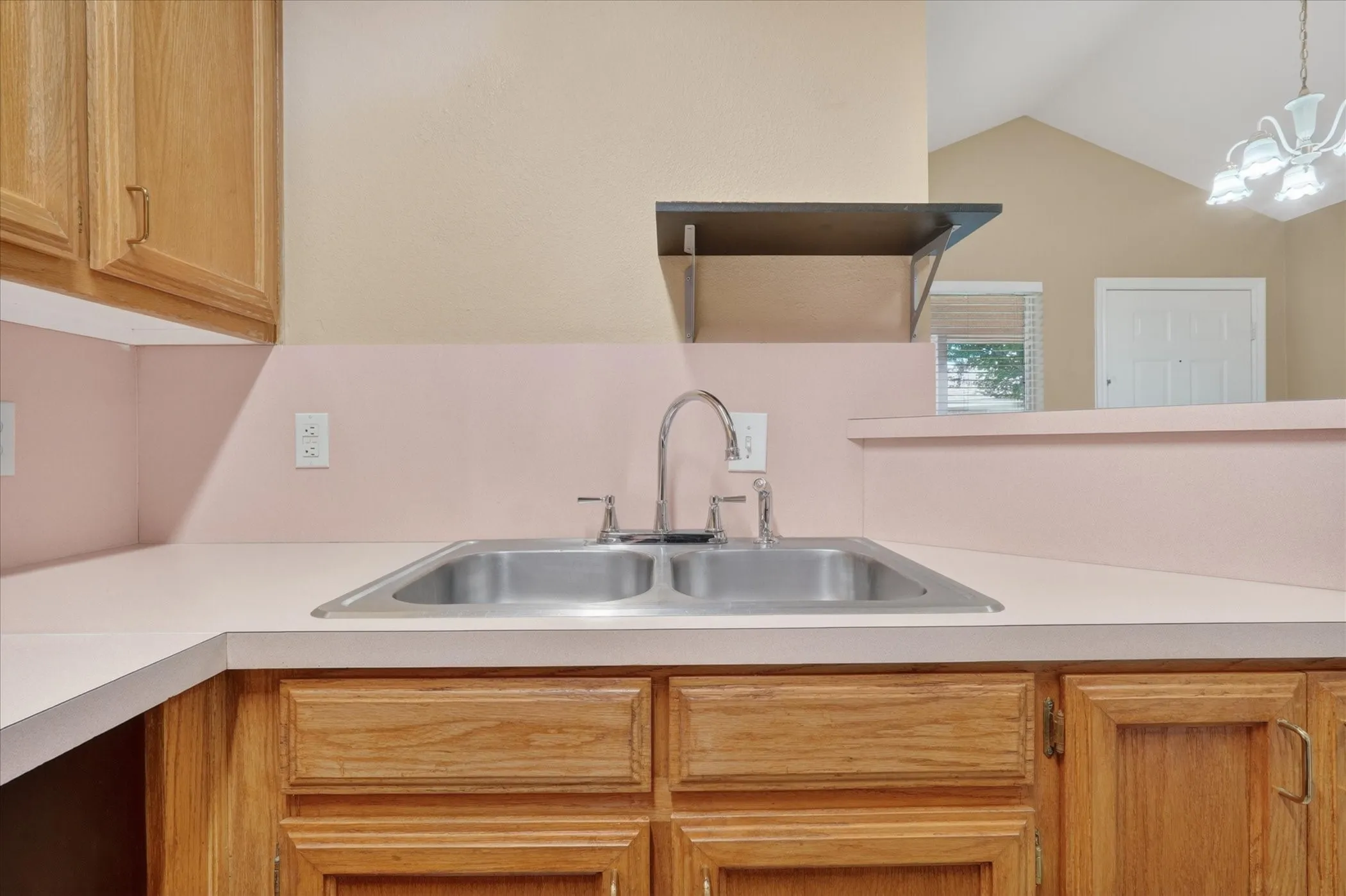 Duplex For Rent in Denton County , 3132 Cedar Hill Street, Denton, Texas 76209, 3 Bedrooms, 2 Bathrooms, Garage spaces, 1,378 Sqft, built in 1996, Price $1,850, mls#21274503, Real Estate Agent in Denton, Homes For Rent in Denton county, Homes For Rent in Denton, Realtor in Denton Texas, Real Estate Brokerage Independent Realty Texas, Luminita Cordes Realtor
