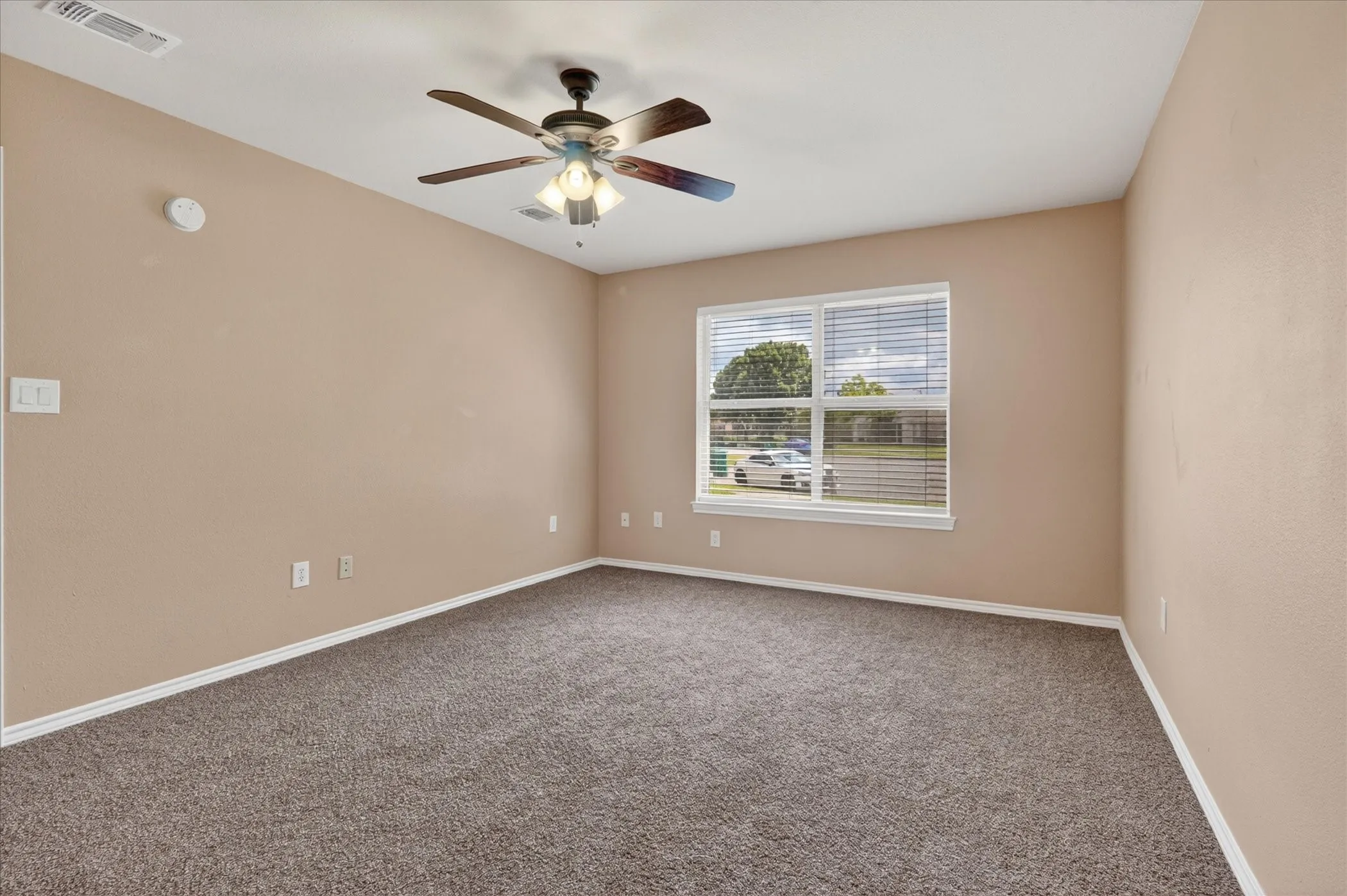 Duplex For Rent in Denton County , 3132 Cedar Hill Street, Denton, Texas 76209, 3 Bedrooms, 2 Bathrooms, Garage spaces, 1,378 Sqft, built in 1996, Price $1,850, mls#21274503, Real Estate Agent in Denton, Homes For Rent in Denton county, Homes For Rent in Denton, Realtor in Denton Texas, Real Estate Brokerage Independent Realty Texas, Luminita Cordes Realtor