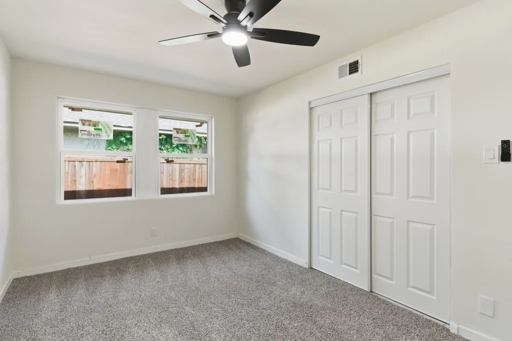 Single Family Residence For Sale in Dallas County , 430 Terrace Drive, Richardson, Texas 75081, 3 Bedroom, 2 Bathroom, 2 Garage spaces, 1,432 Sqft, built in 1957, mls#21274525, Real Estate Agent in Richardson, Homes For Sale in Dallas county, Homes For Sale in Richardson, Realtor in Richardson Texas, Real Estate Brokerage Independent Realty Texas, Luminita Cordes Realtor