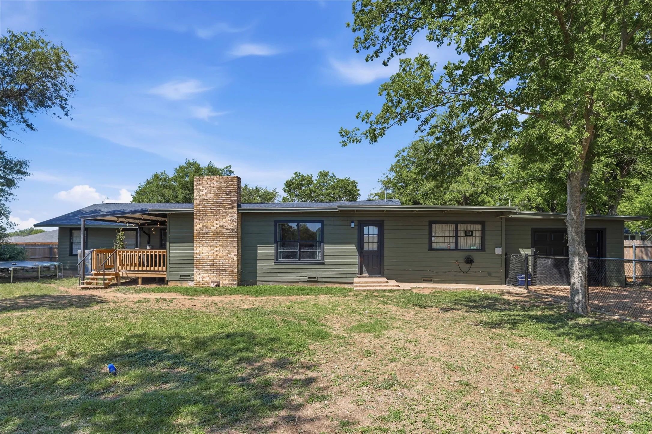 Single Family Residence For Sale in Brown County , 1908 8th Street, Brownwood, Texas 76801, 4 Bedrooms, 3 Bathrooms, 1 Garage spaces, 2,365 Sqft, built in 1957, Price $394,949, mls#21274310, Real Estate Agent in Brownwood, Homes For Sale in Brown county, Homes For Sale in Brownwood, Realtor in Brownwood Texas, Real Estate Brokerage Independent Realty Texas, Luminita Cordes Realtor