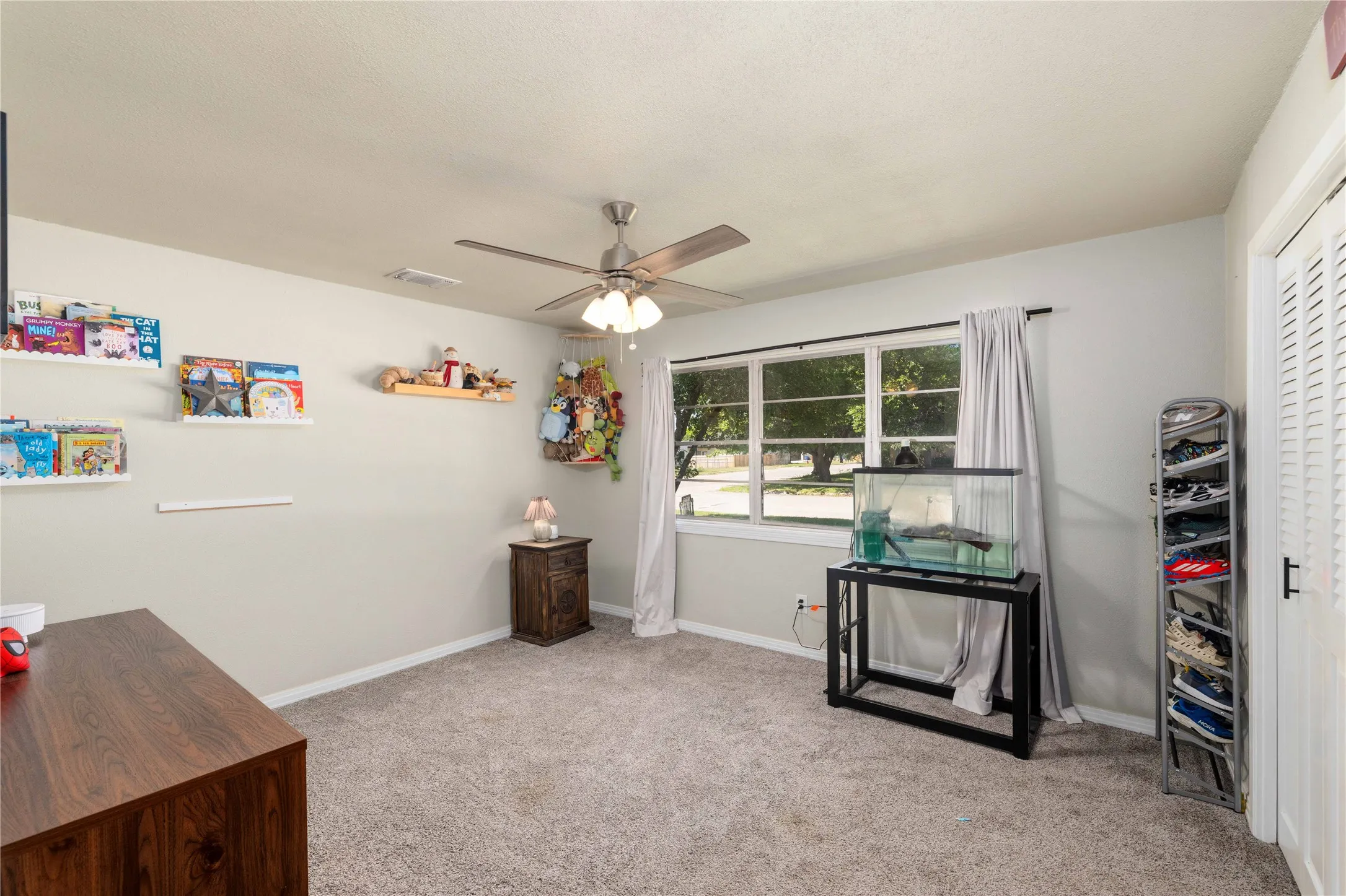 Single Family Residence For Sale in Brown County , 1908 8th Street, Brownwood, Texas 76801, 4 Bedrooms, 3 Bathrooms, 1 Garage spaces, 2,365 Sqft, built in 1957, Price $394,949, mls#21274310, Real Estate Agent in Brownwood, Homes For Sale in Brown county, Homes For Sale in Brownwood, Realtor in Brownwood Texas, Real Estate Brokerage Independent Realty Texas, Luminita Cordes Realtor