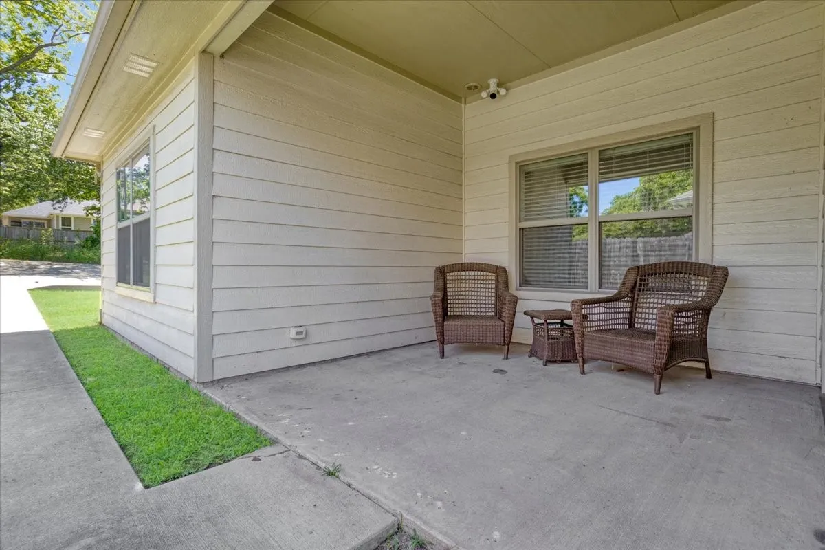 Single Family Residence For Sale in Grayson County , 1226 W Elm Street, Denison, Texas 75020, 3 Bedrooms, 2 Bathrooms, Garage spaces, 1,445 Sqft, built in 2019, Price $219,000, mls#21274480, Real Estate Agent in Denison, Homes For Sale in Grayson county, Homes For Sale in Denison, Realtor in Denison Texas, Real Estate Brokerage Independent Realty Texas, Luminita Cordes Realtor