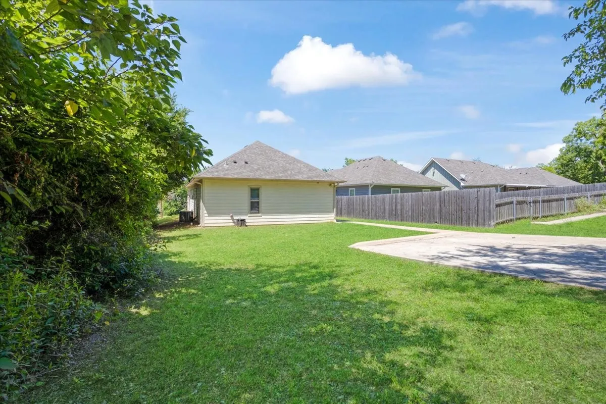 Single Family Residence For Sale in Grayson County , 1226 W Elm Street, Denison, Texas 75020, 3 Bedrooms, 2 Bathrooms, Garage spaces, 1,445 Sqft, built in 2019, Price $219,000, mls#21274480, Real Estate Agent in Denison, Homes For Sale in Grayson county, Homes For Sale in Denison, Realtor in Denison Texas, Real Estate Brokerage Independent Realty Texas, Luminita Cordes Realtor