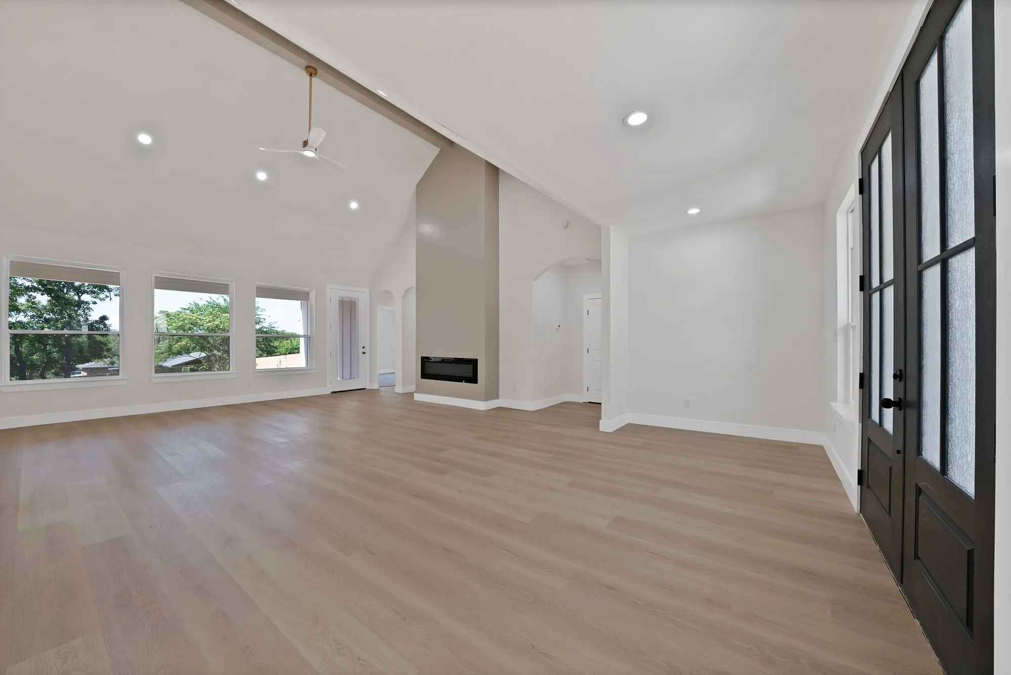 Single Family Residence For Sale in Johnson County , 1405 Apache Court, Joshua, Texas 76058, 4 Bedroom, 3 Bathroom, 2 Garage spaces, 2,713 Sqft, built in 2026, mls#21273514, Real Estate Agent in Joshua, Homes For Sale in Johnson county, Homes For Sale in Joshua, Realtor in Joshua Texas, Real Estate Brokerage Independent Realty Texas, Luminita Cordes Realtor