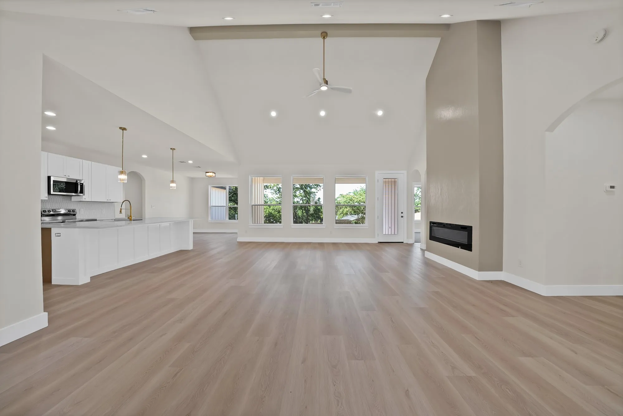 Single Family Residence For Sale in Johnson County , 1405 Apache Court, Joshua, Texas 76058, 4 Bedroom, 3 Bathroom, 2 Garage spaces, 2,713 Sqft, built in 2026, mls#21273514, Real Estate Agent in Joshua, Homes For Sale in Johnson county, Homes For Sale in Joshua, Realtor in Joshua Texas, Real Estate Brokerage Independent Realty Texas, Luminita Cordes Realtor