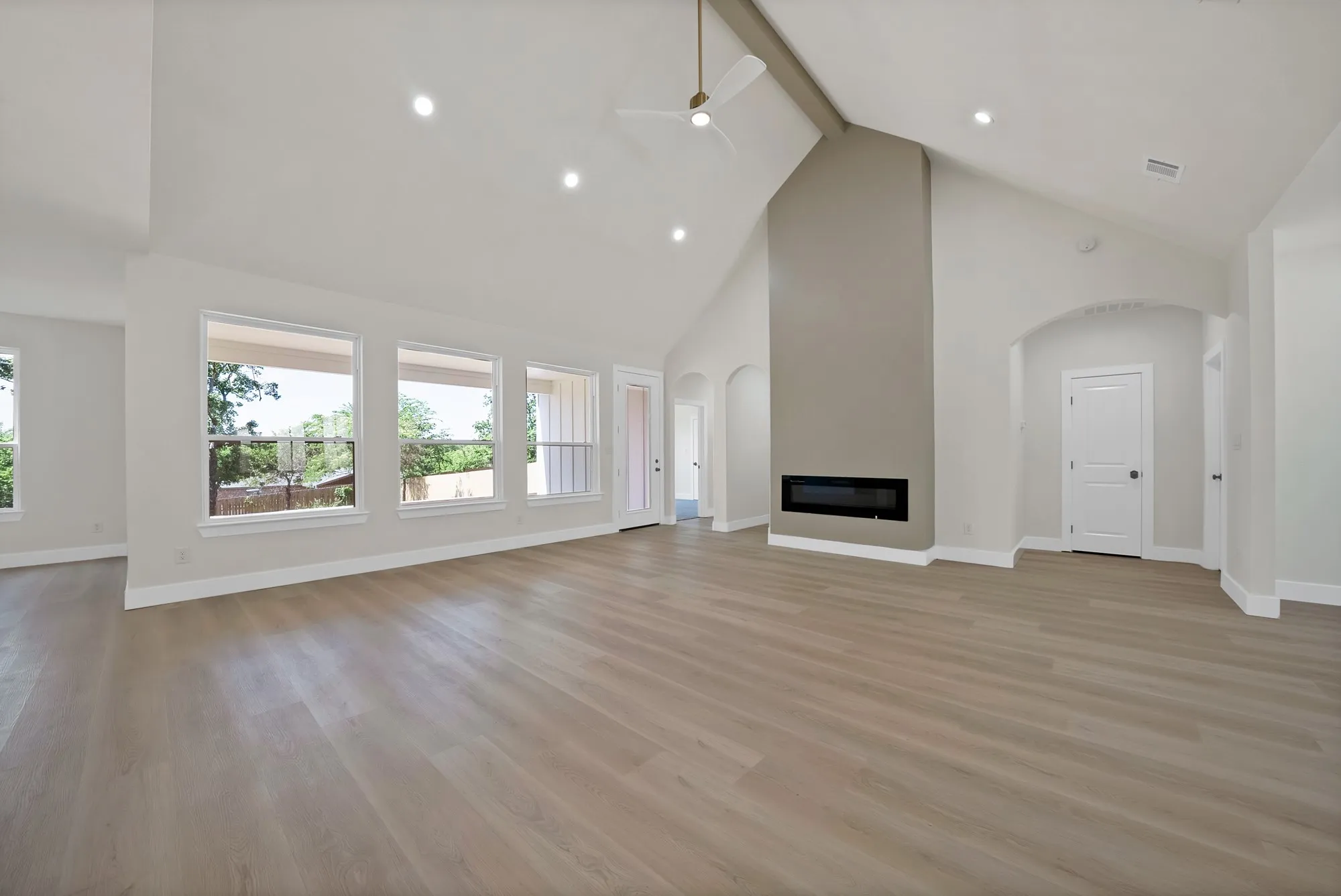 Single Family Residence For Sale in Johnson County , 1405 Apache Court, Joshua, Texas 76058, 4 Bedroom, 3 Bathroom, 2 Garage spaces, 2,713 Sqft, built in 2026, mls#21273514, Real Estate Agent in Joshua, Homes For Sale in Johnson county, Homes For Sale in Joshua, Realtor in Joshua Texas, Real Estate Brokerage Independent Realty Texas, Luminita Cordes Realtor