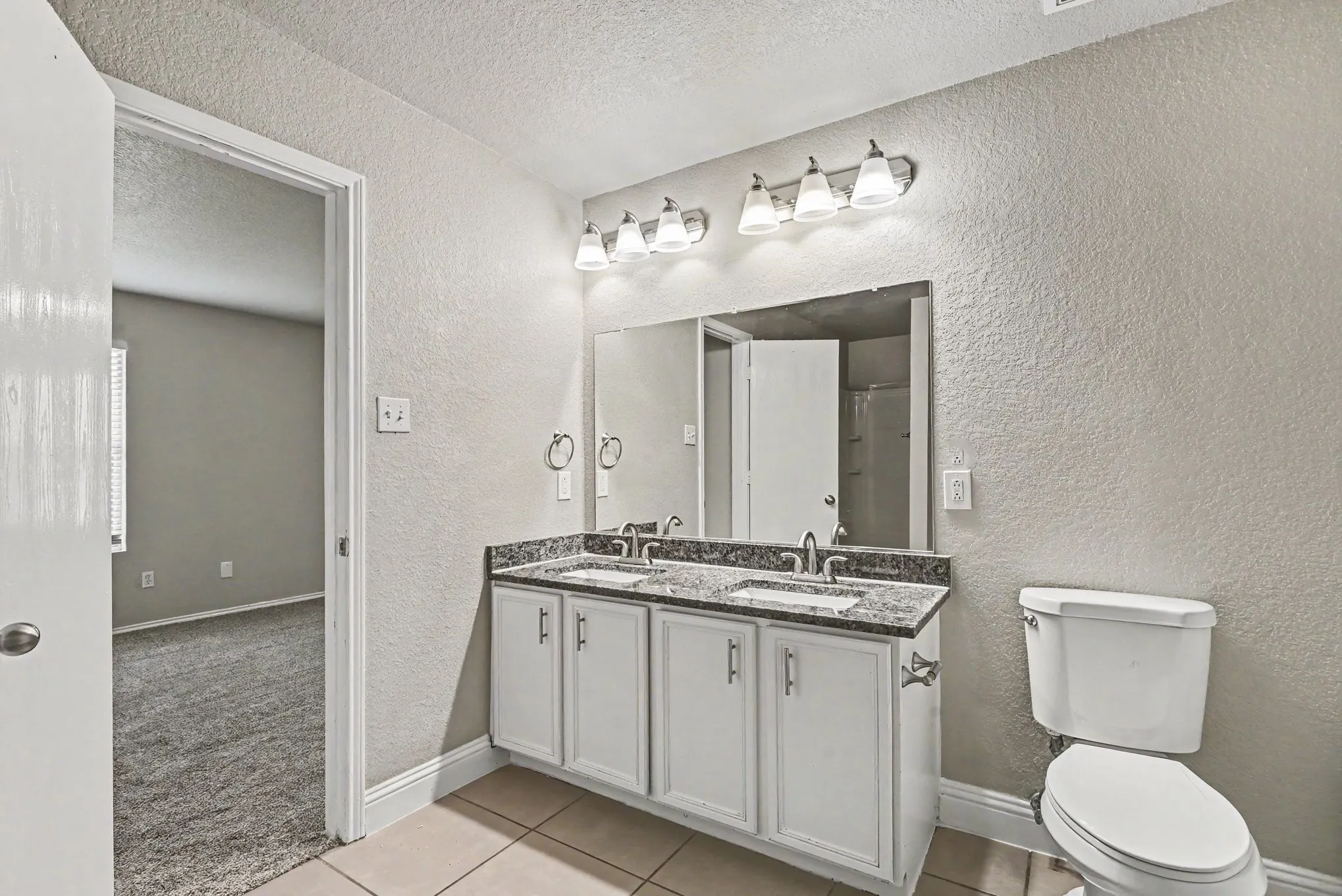 Single Family Residence For Sale in Tarrant County , 4956 Water Ridge Lane, Fort Worth, Texas 76179, 3 Bedroom, 3 Bathroom, 2 Garage spaces, 2,196 Sqft, built in 2006, mls#21270557, Real Estate Agent in Fort Worth, Homes For Sale in Tarrant county, Homes For Sale in Fort Worth, Realtor in Fort Worth Texas, Real Estate Brokerage Independent Realty Texas, Luminita Cordes Realtor