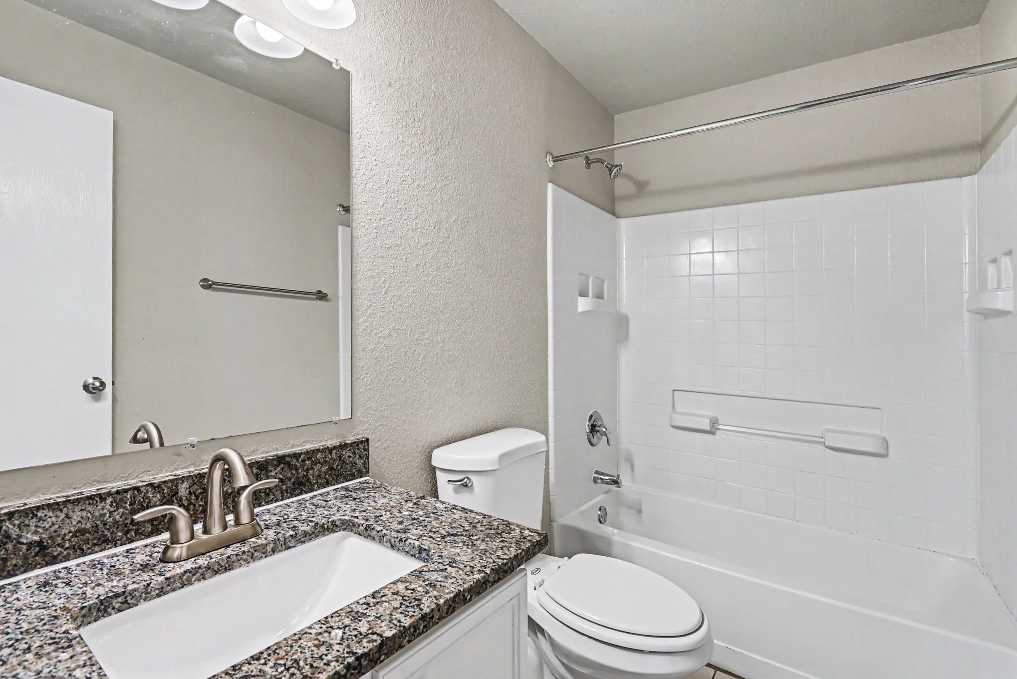 Single Family Residence For Sale in Tarrant County , 4956 Water Ridge Lane, Fort Worth, Texas 76179, 3 Bedroom, 3 Bathroom, 2 Garage spaces, 2,196 Sqft, built in 2006, mls#21270557, Real Estate Agent in Fort Worth, Homes For Sale in Tarrant county, Homes For Sale in Fort Worth, Realtor in Fort Worth Texas, Real Estate Brokerage Independent Realty Texas, Luminita Cordes Realtor