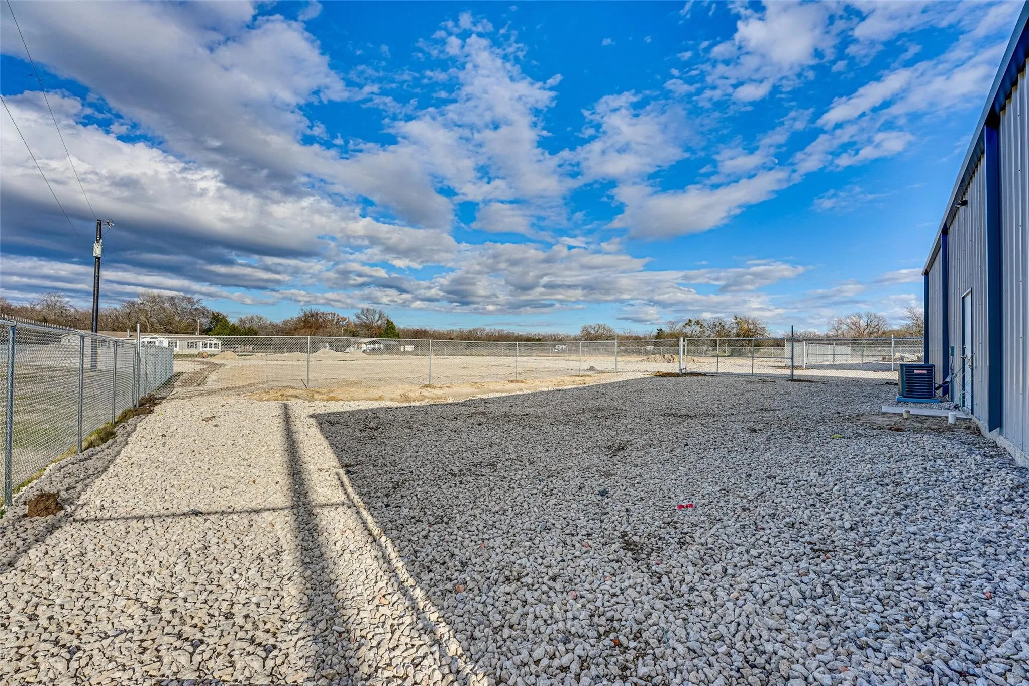 Warehouse For Rent in Hunt County , 2667-E S US Highway 69, Greenville, Texas 75402, 0, 0, Garage spaces, 0 Sqft, built in 2023, mls#21274446, Real Estate Agent in Greenville, Homes For Rent in Hunt county, Homes For Rent in Greenville, Realtor in Greenville Texas, Real Estate Brokerage Independent Realty Texas, Luminita Cordes Realtor