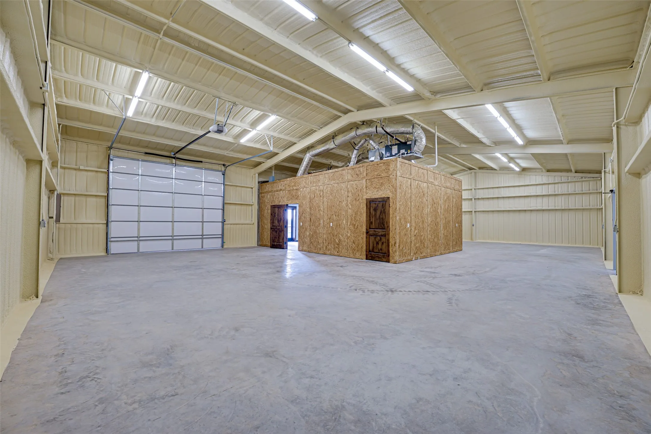 Warehouse For Rent in Hunt County , 2667-E S US Highway 69, Greenville, Texas 75402, 0, 0, Garage spaces, 0 Sqft, built in 2023, mls#21274446, Real Estate Agent in Greenville, Homes For Rent in Hunt county, Homes For Rent in Greenville, Realtor in Greenville Texas, Real Estate Brokerage Independent Realty Texas, Luminita Cordes Realtor