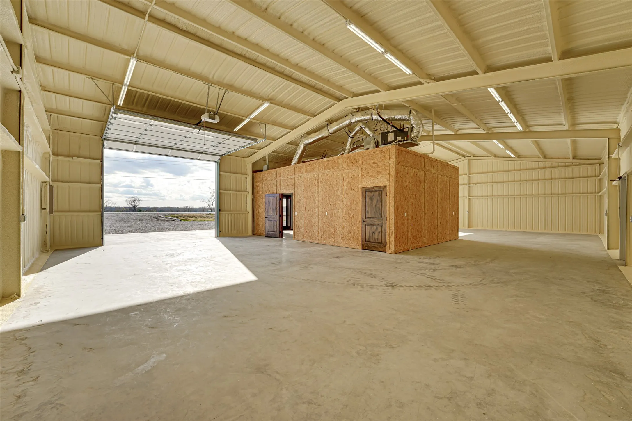 Warehouse For Rent in Hunt County , 2667-E S US Highway 69, Greenville, Texas 75402, 0, 0, Garage spaces, 0 Sqft, built in 2023, mls#21274446, Real Estate Agent in Greenville, Homes For Rent in Hunt county, Homes For Rent in Greenville, Realtor in Greenville Texas, Real Estate Brokerage Independent Realty Texas, Luminita Cordes Realtor