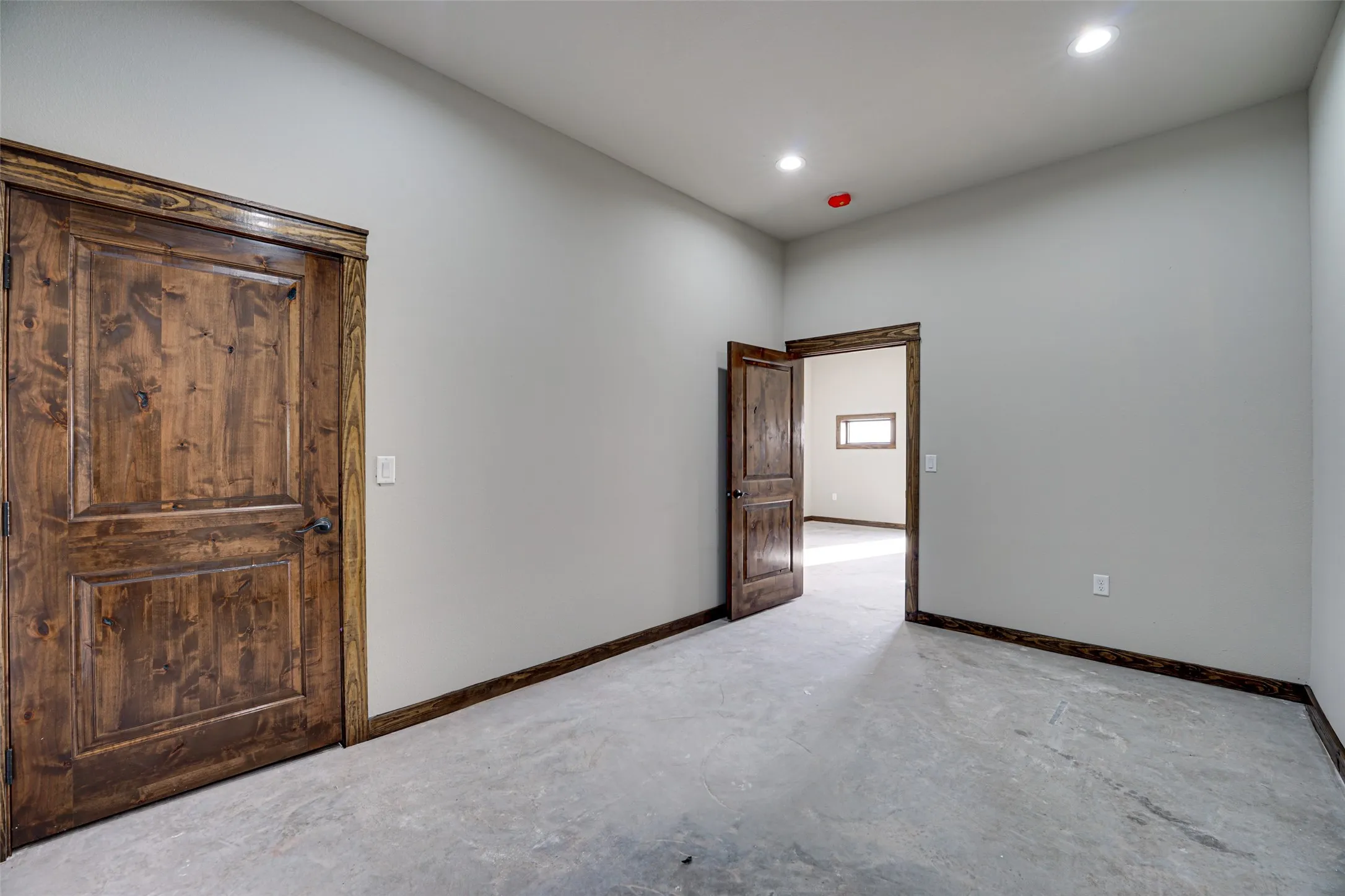 Warehouse For Rent in Hunt County , 2667-E S US Highway 69, Greenville, Texas 75402, 0, 0, Garage spaces, 0 Sqft, built in 2023, mls#21274446, Real Estate Agent in Greenville, Homes For Rent in Hunt county, Homes For Rent in Greenville, Realtor in Greenville Texas, Real Estate Brokerage Independent Realty Texas, Luminita Cordes Realtor