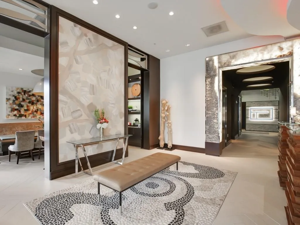 Condominium For Sale in Dallas County , 2323 N Houston Street 204, Dallas, Texas 75219, 2 Bedroom, 2 Bathroom, 2 Garage spaces, 1,260 Sqft, built in 2005, mls#21264491, Real Estate Agent in Dallas, Homes For Sale in Dallas county, Homes For Sale in Dallas, Realtor in Dallas Texas, Real Estate Brokerage Independent Realty Texas, Luminita Cordes Realtor
