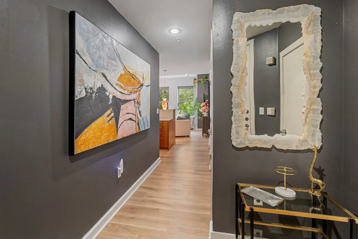 Condominium For Sale in Dallas County , 2323 N Houston Street 204, Dallas, Texas 75219, 2 Bedroom, 2 Bathroom, 2 Garage spaces, 1,260 Sqft, built in 2005, mls#21264491, Real Estate Agent in Dallas, Homes For Sale in Dallas county, Homes For Sale in Dallas, Realtor in Dallas Texas, Real Estate Brokerage Independent Realty Texas, Luminita Cordes Realtor