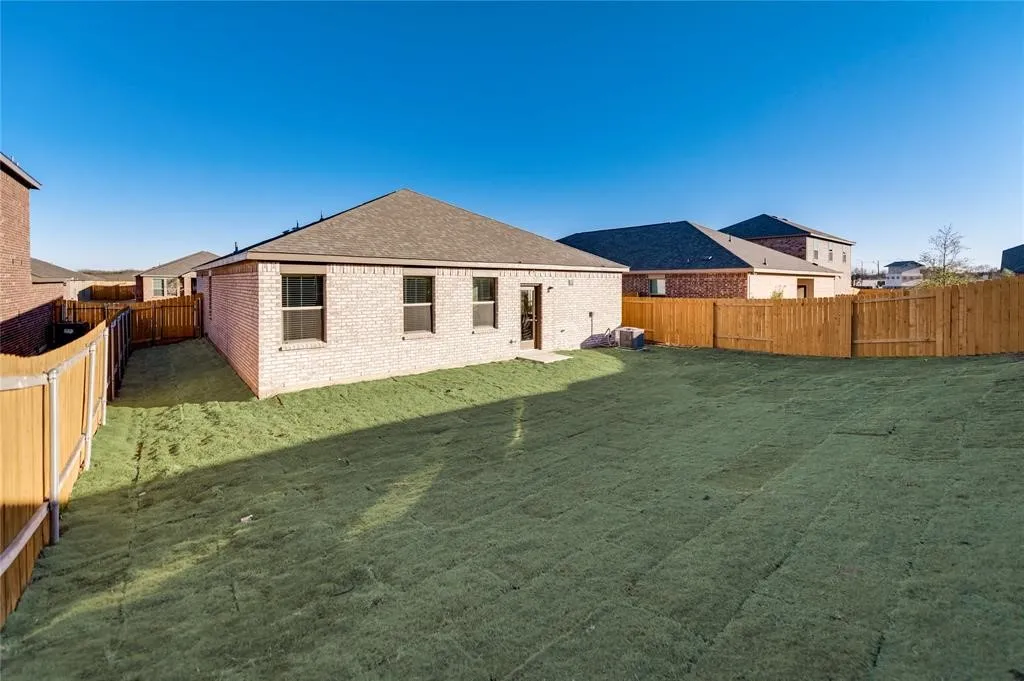 Single Family Residence For Rent in Collin County , 204 Lake Ridge Drive, Princeton, Texas 75407, 4 Bedroom, 2 Bathroom, 2 Garage spaces, 1,803 Sqft, built in 2021, mls#21274572, Real Estate Agent in Princeton, Homes For Rent in Collin county, Homes For Rent in Princeton, Realtor in Princeton Texas, Real Estate Brokerage Independent Realty Texas, Luminita Cordes Realtor